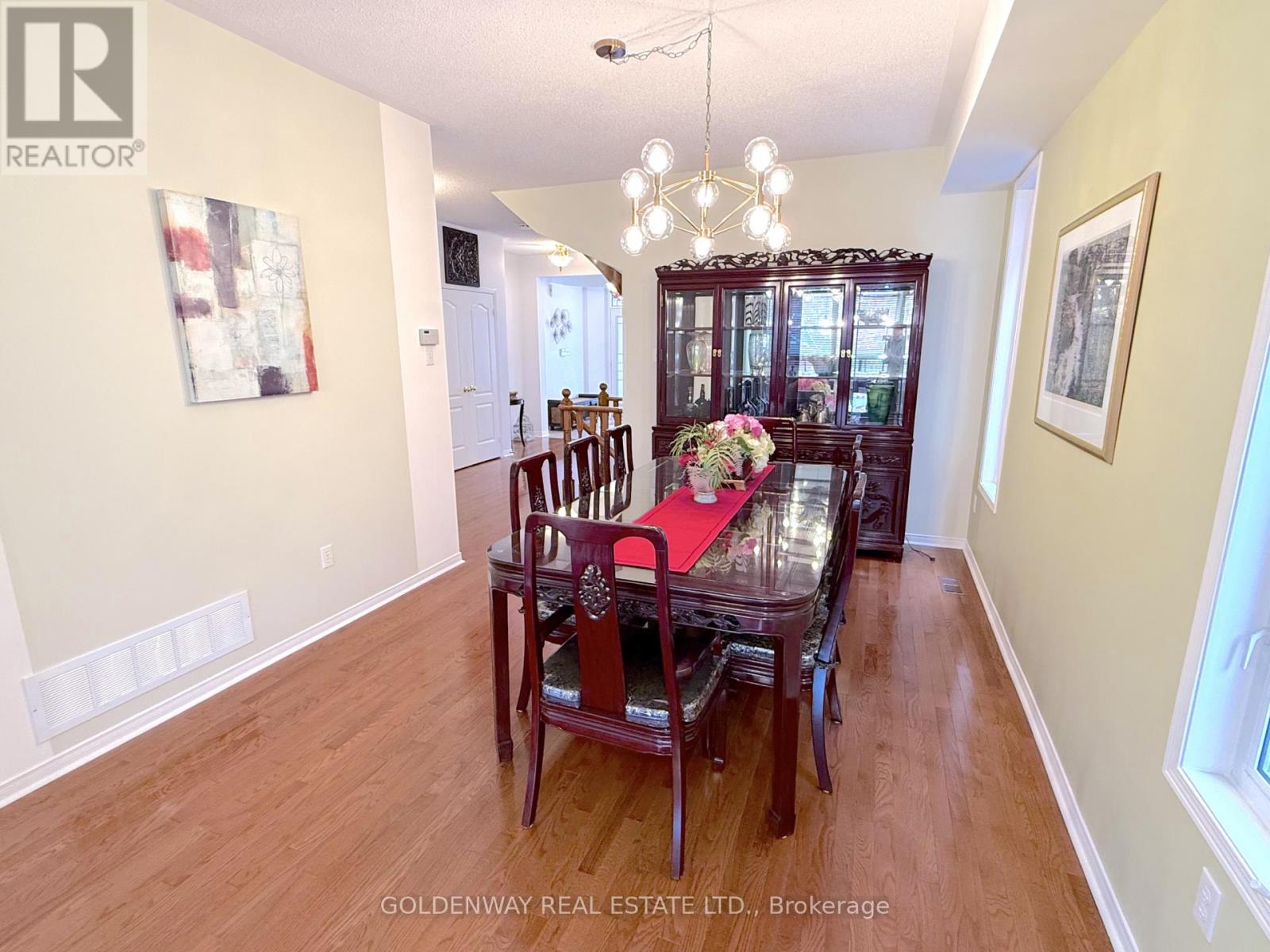 10 Bertram Earnshaw Drive, Markham, Ontario  L6C 2R8 - Photo 6 - N12553948