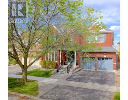 10 BERTRAM EARNSHAW DRIVE, Markham, Ontario