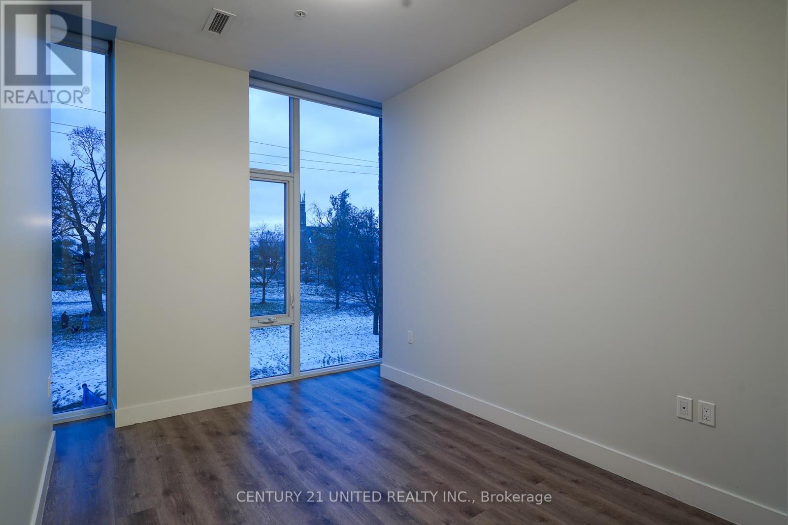 326 - 475 George Street N, Peterborough, Ontario  K9H 0J4 - Photo 9 - X12530766