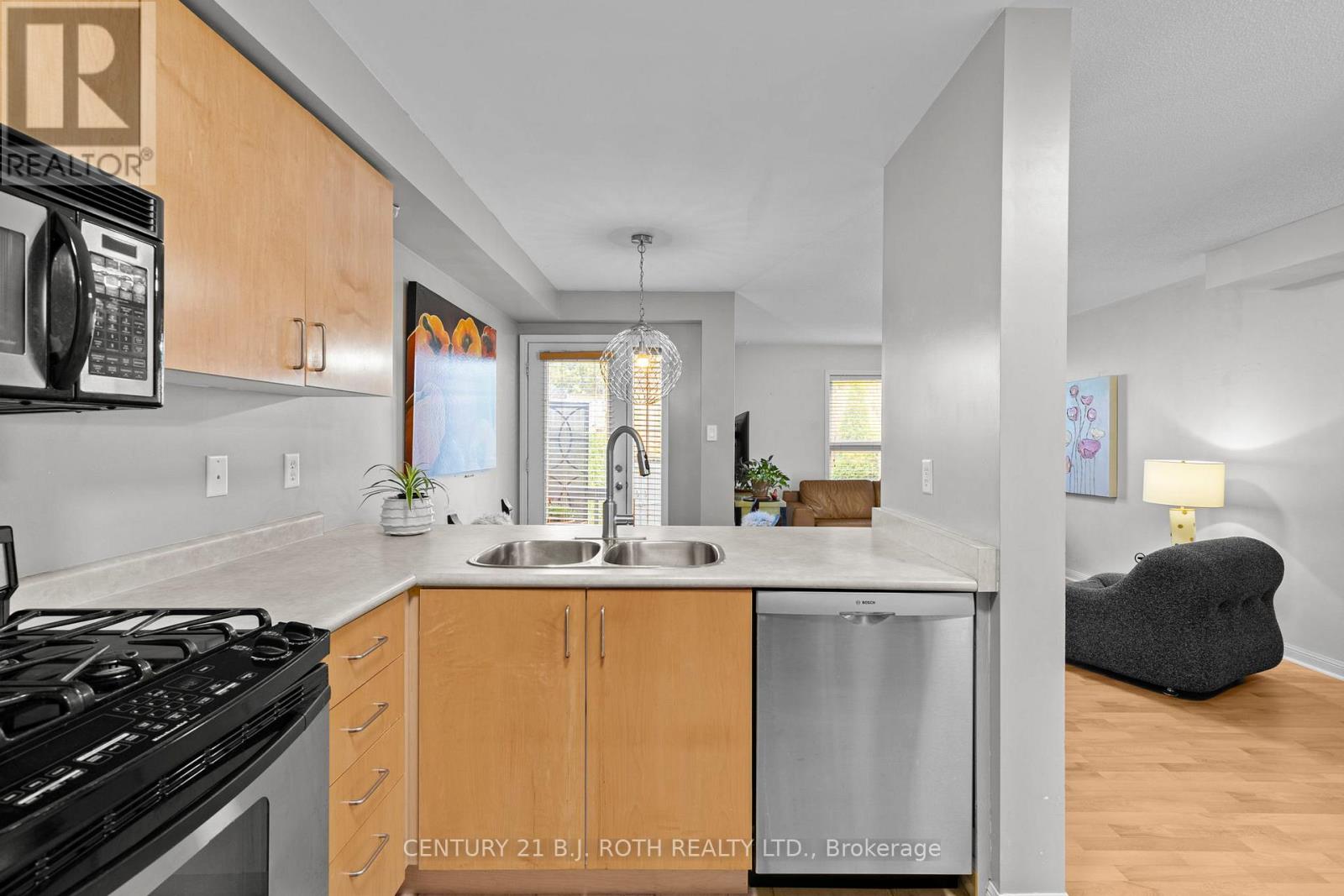 359 Ferndale Drive S, Barrie, Ontario  L4N 9Y6 - Photo 10 - S12553852