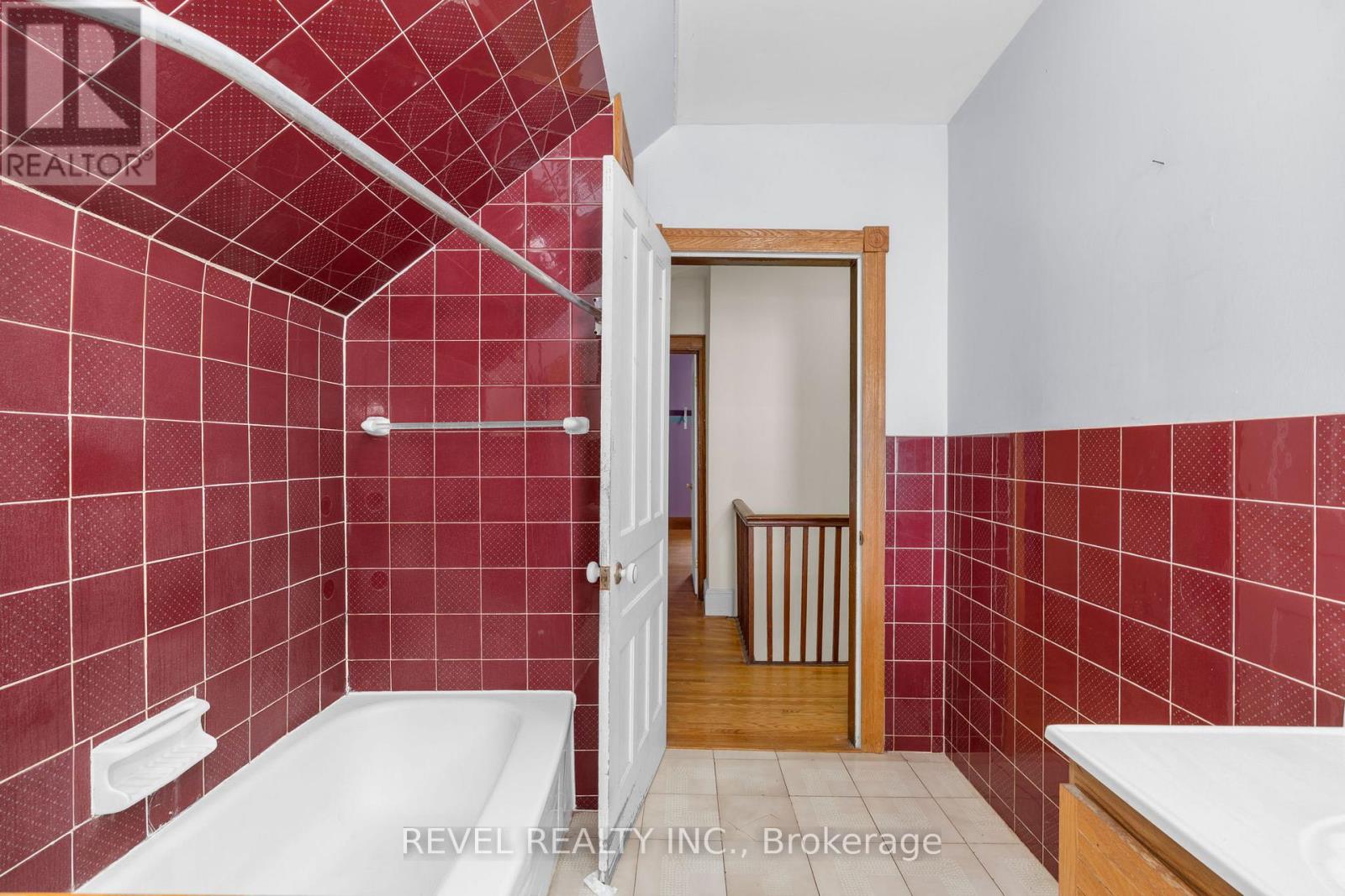 202 Bradford Street, Barrie, Ontario  L4N 3B6 - Photo 28 - S12553876