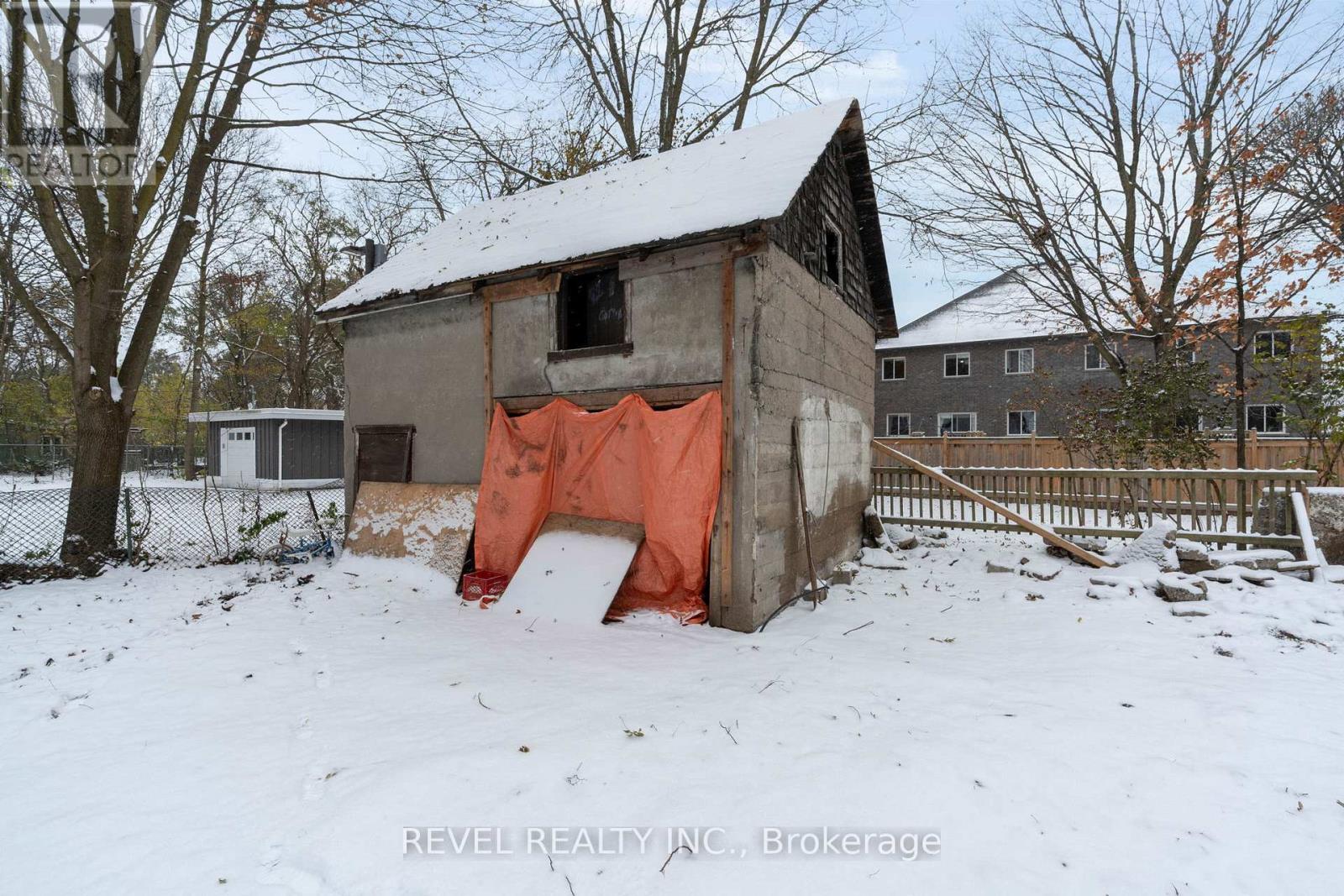 202 Bradford Street, Barrie, Ontario  L4N 3B6 - Photo 36 - S12553876