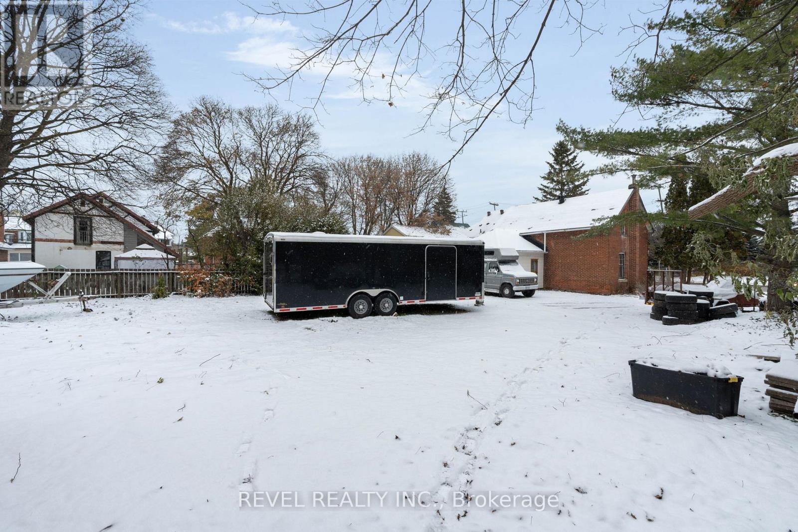 202 Bradford Street, Barrie, Ontario  L4N 3B6 - Photo 35 - S12553878