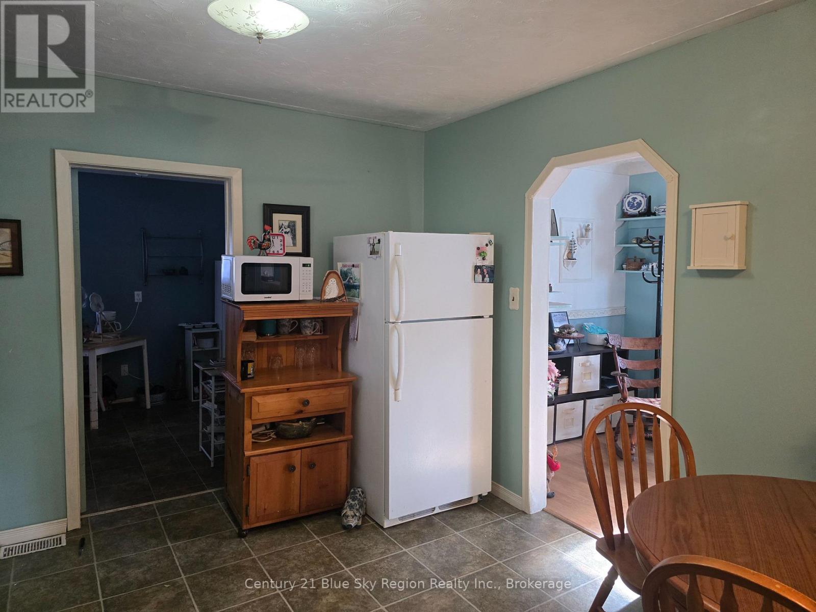 376 Albert Avenue, North Bay, Ontario  P1B 7J9 - Photo 10 - X12553998