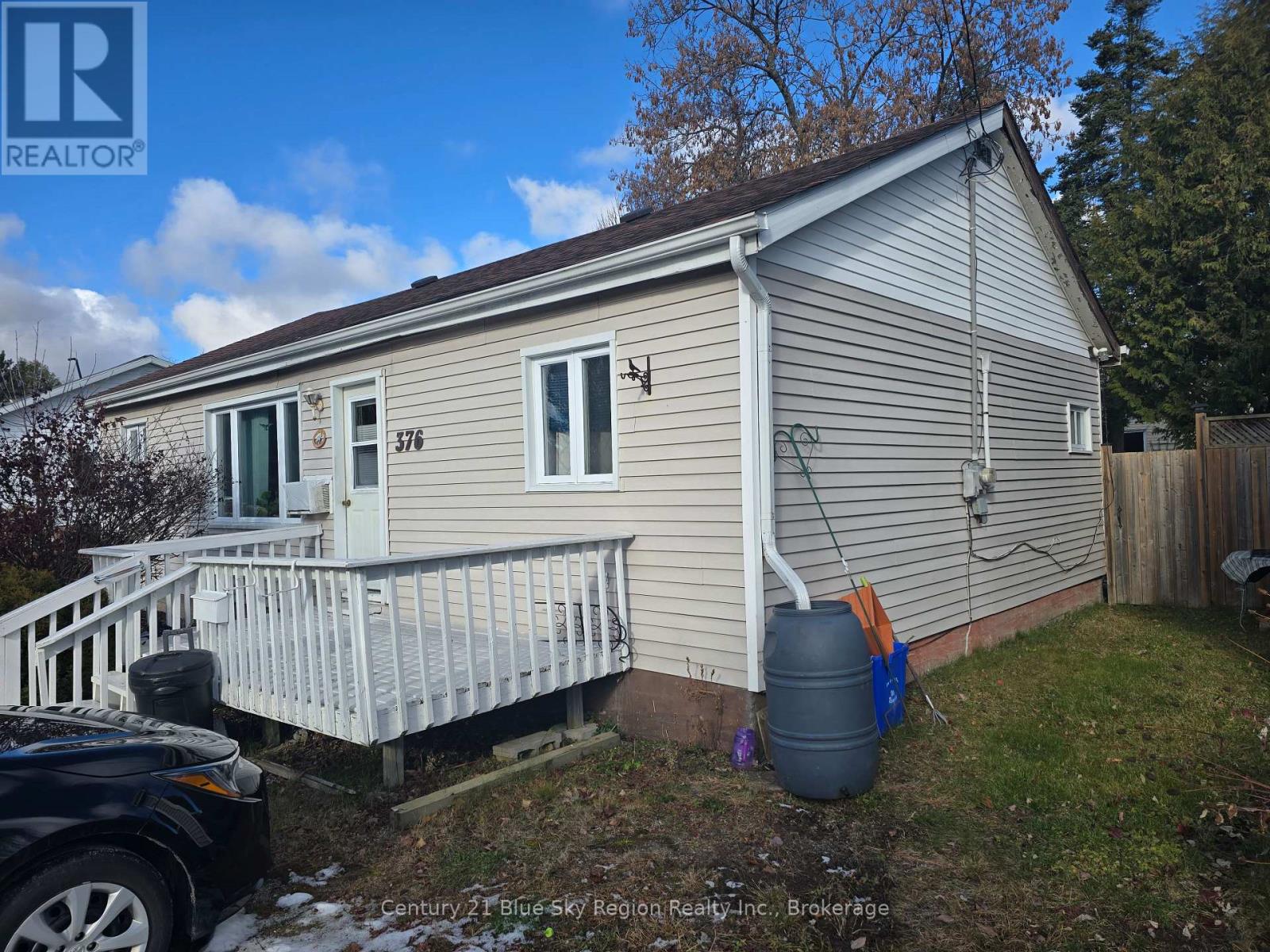 376 Albert Avenue, North Bay, Ontario  P1B 7J9 - Photo 2 - X12553998