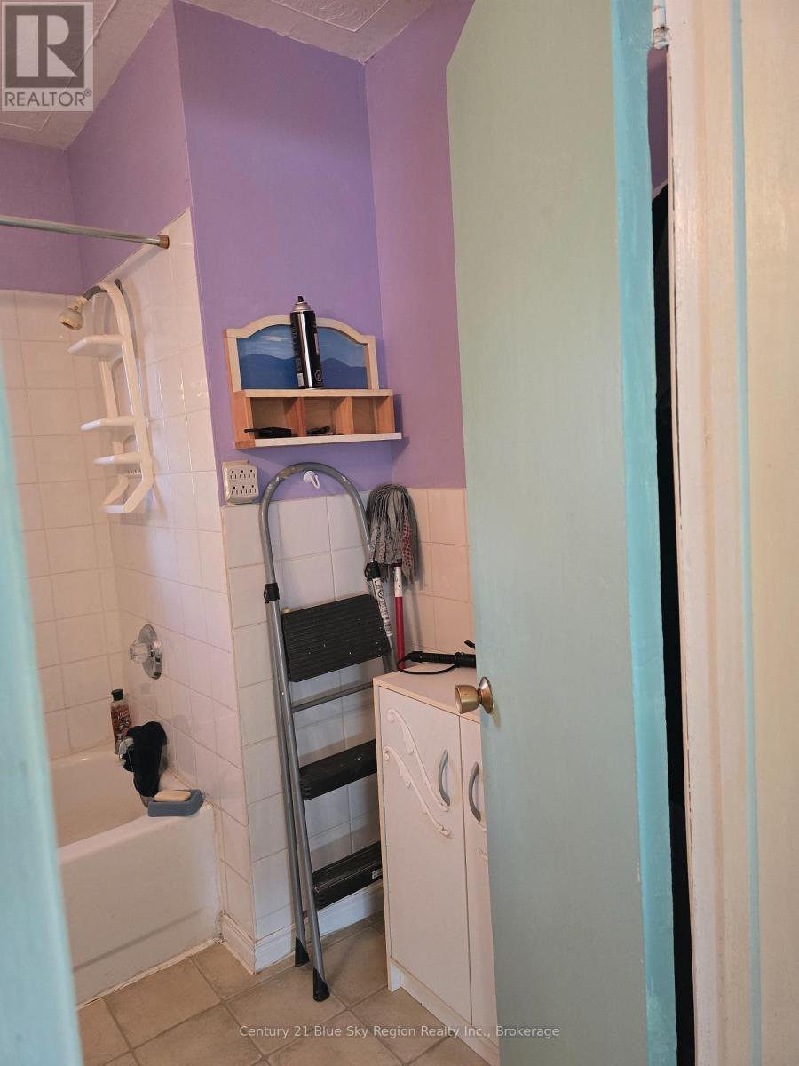 376 Albert Avenue, North Bay, Ontario  P1B 7J9 - Photo 21 - X12553998