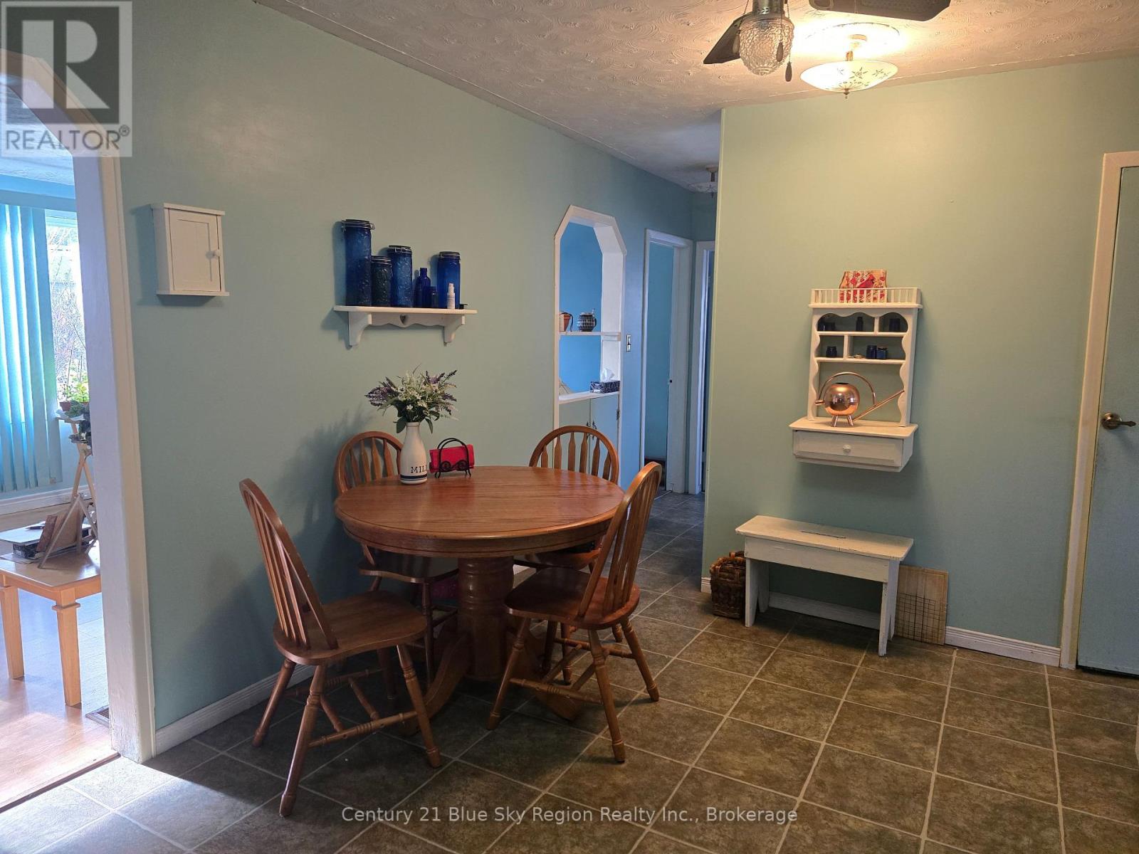 376 Albert Avenue, North Bay, Ontario  P1B 7J9 - Photo 8 - X12553998