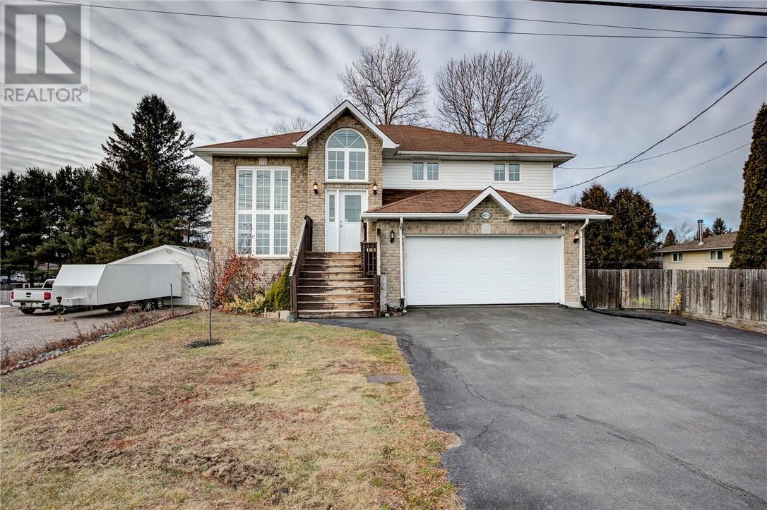 4153 Elmview, Hanmer, Ontario