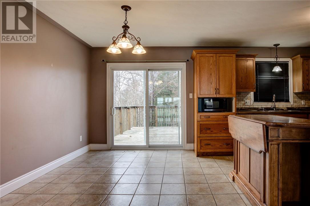 4153 Elmview, Hanmer, Ontario  P3P 1R9 - Photo 8 - 2125677