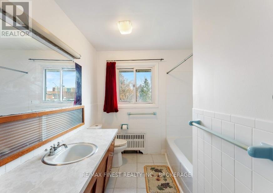 14 Machar Place, Kingston, Ontario  K7M 1L6 - Photo 31 - X12553990