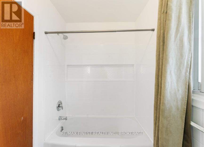 14 Machar Place, Kingston, Ontario  K7M 1L6 - Photo 34 - X12553990