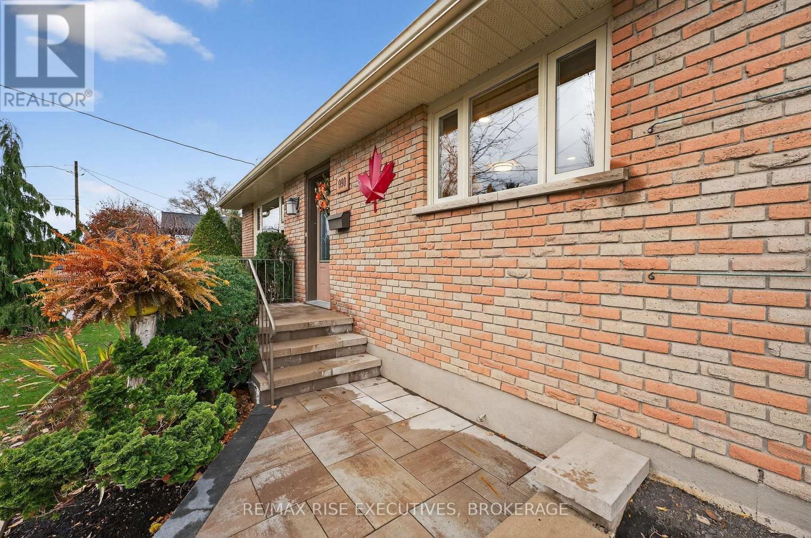 990 Woodbine Road, Kingston, Ontario  K7P 2X5 - Photo 2 - X12554124