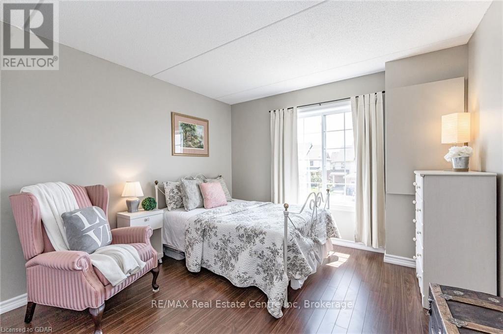 202 - 415 Grange Road E, Guelph, Ontario  N1E 0C4 - Photo 12 - X12554034