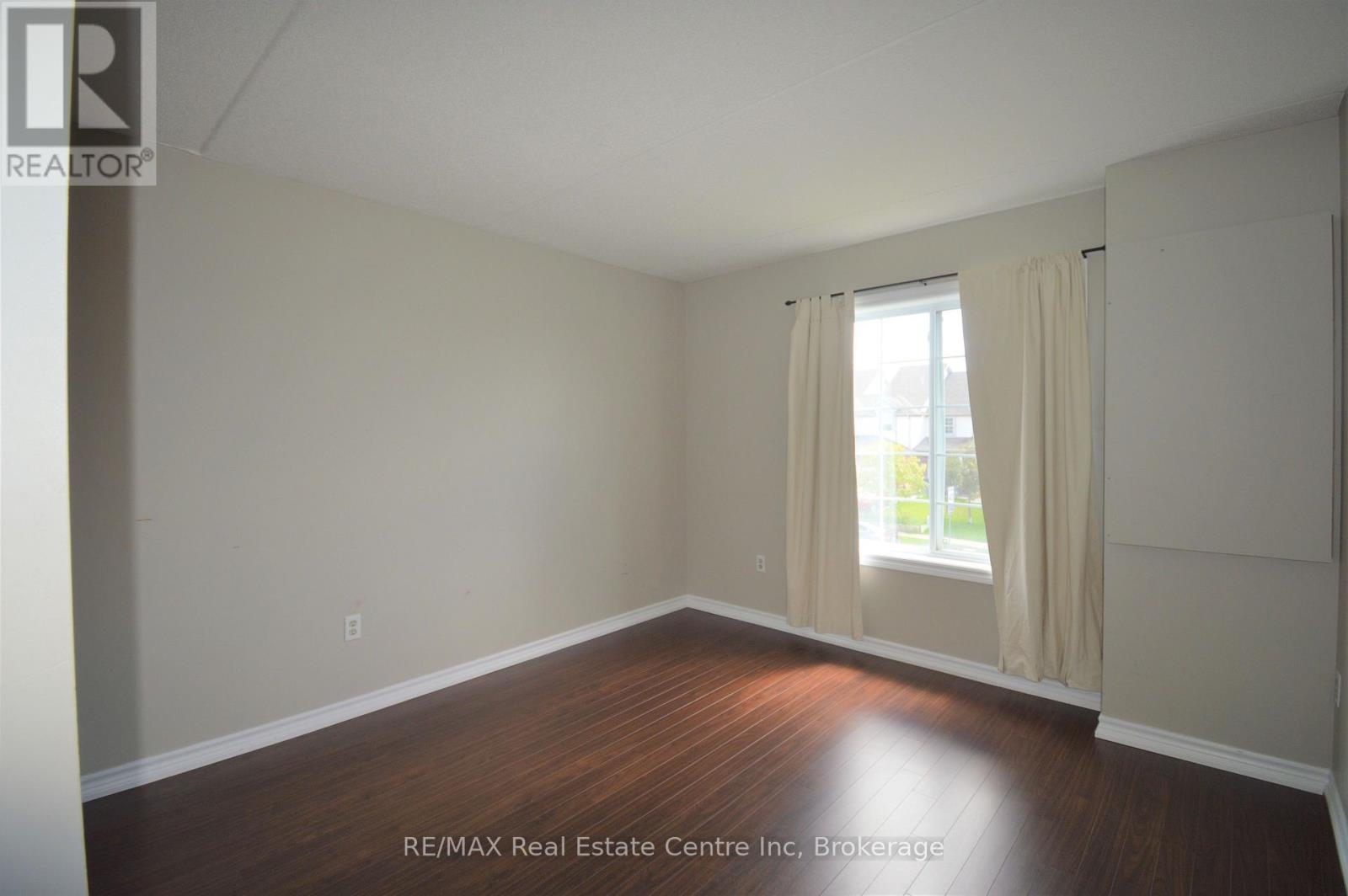 202 - 415 Grange Road E, Guelph, Ontario  N1E 0C4 - Photo 13 - X12554034