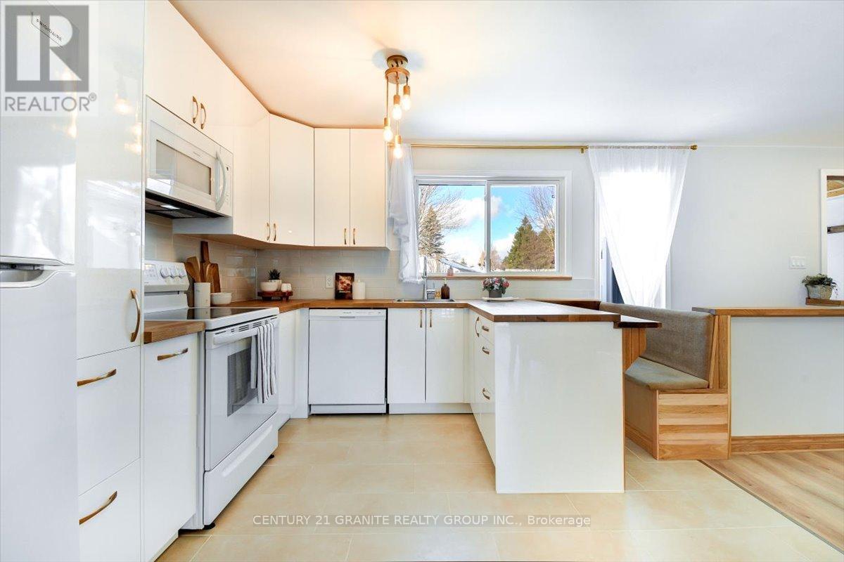 3 Larch Street, Highlands East, Ontario  K0L 1M0 - Photo 17 - X12554058