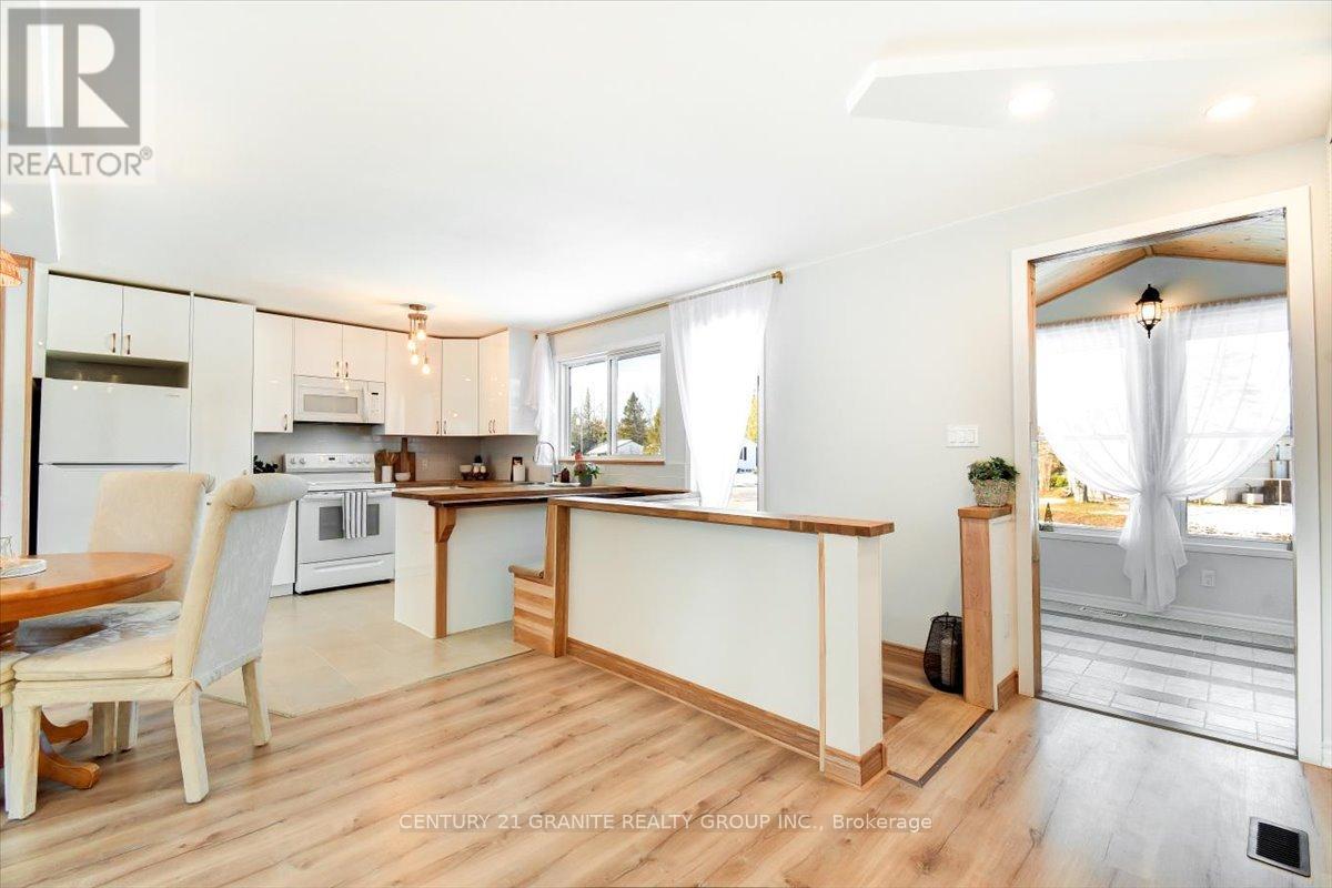 3 Larch Street, Highlands East, Ontario  K0L 1M0 - Photo 9 - X12554058