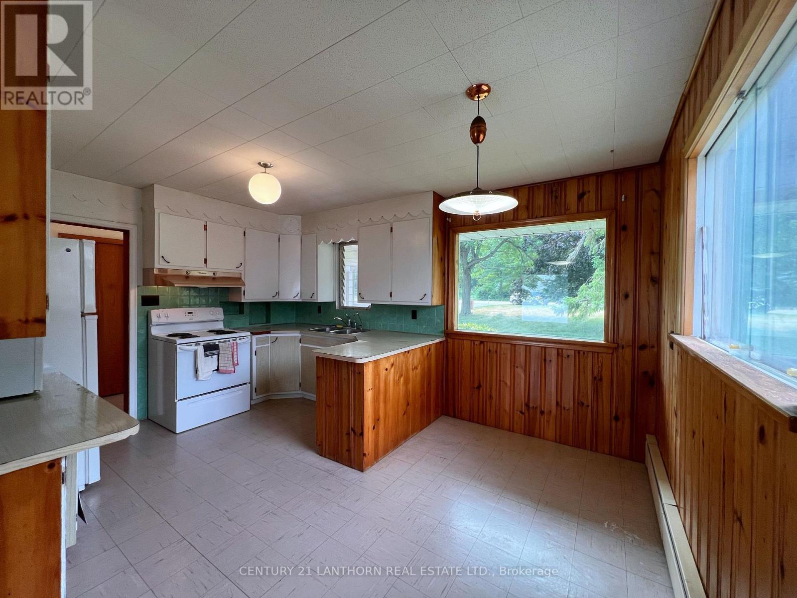11468 Loyalist Parkway, Prince Edward County, Ontario  K0K 2T0 - Photo 11 - X12554084