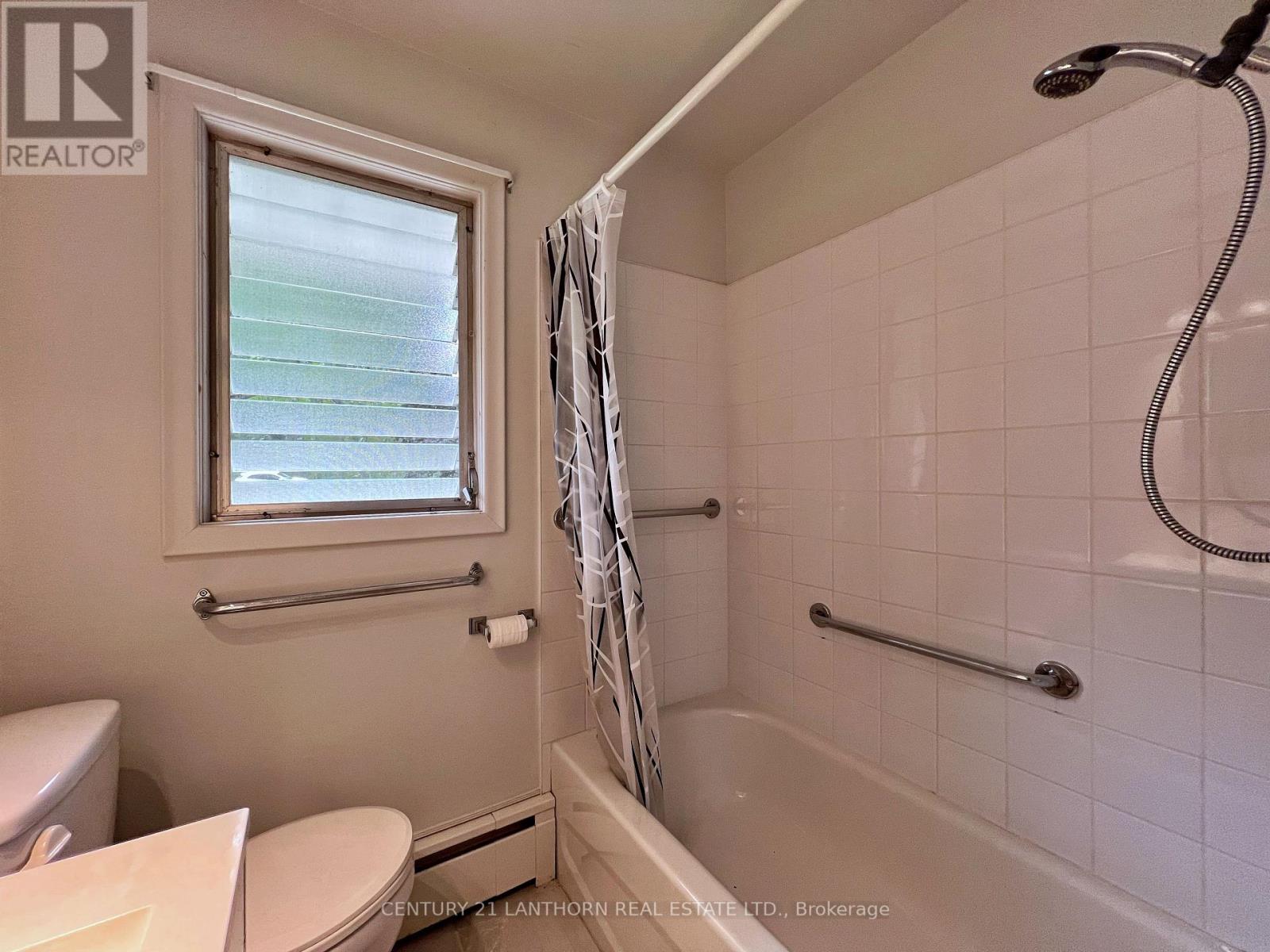 11468 Loyalist Parkway, Prince Edward County, Ontario  K0K 2T0 - Photo 18 - X12554084