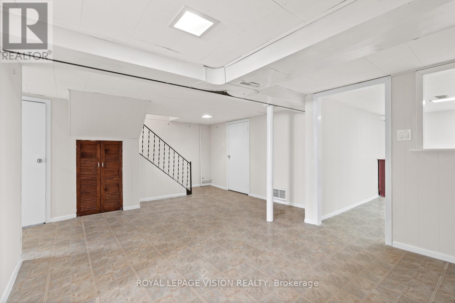 29 Donora Drive, Toronto, Ontario  M4B 1B6 - Photo 27 - E12548370