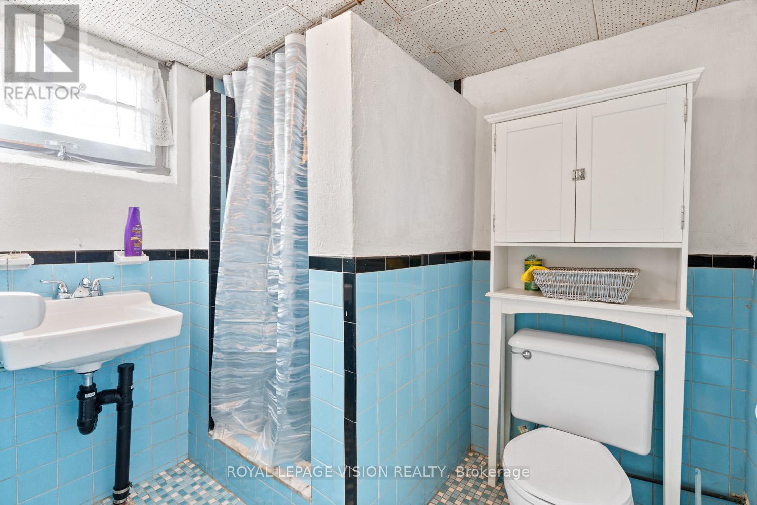 29 Donora Drive, Toronto, Ontario  M4B 1B6 - Photo 33 - E12548370