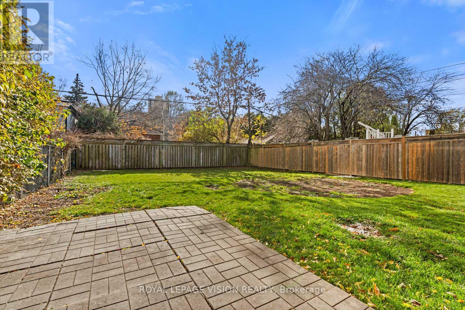 29 Donora Drive, Toronto, Ontario  M4B 1B6 - Photo 38 - E12548370