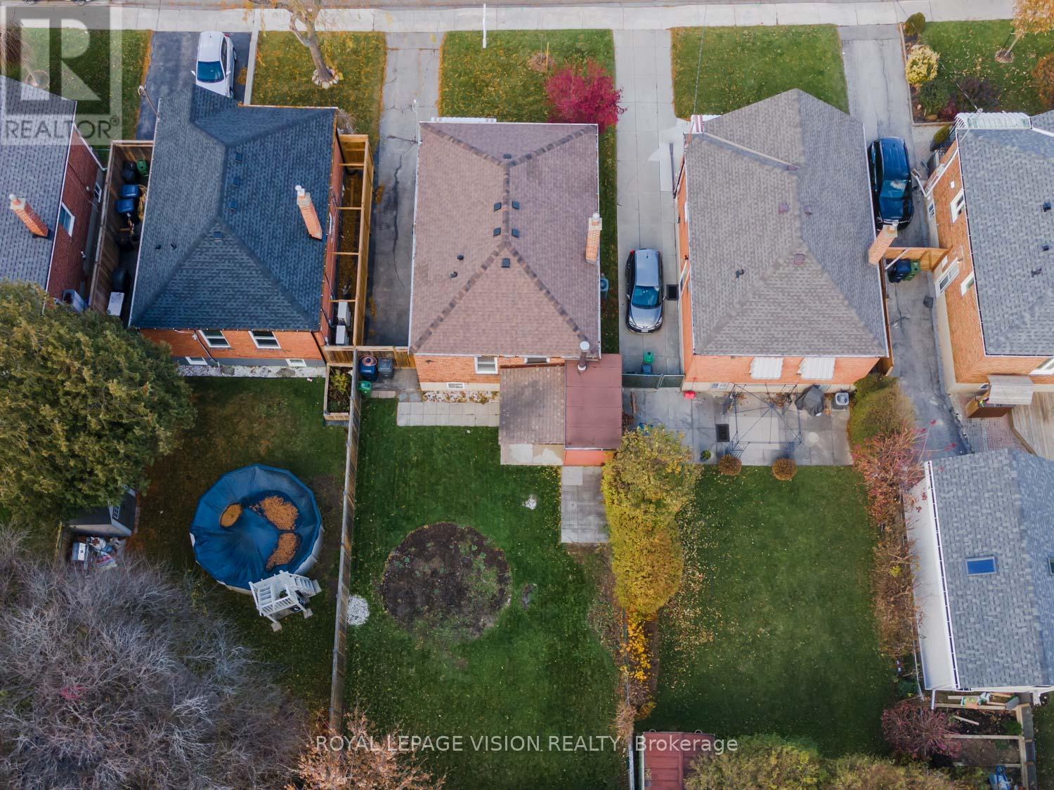 29 Donora Drive, Toronto, Ontario  M4B 1B6 - Photo 46 - E12548370