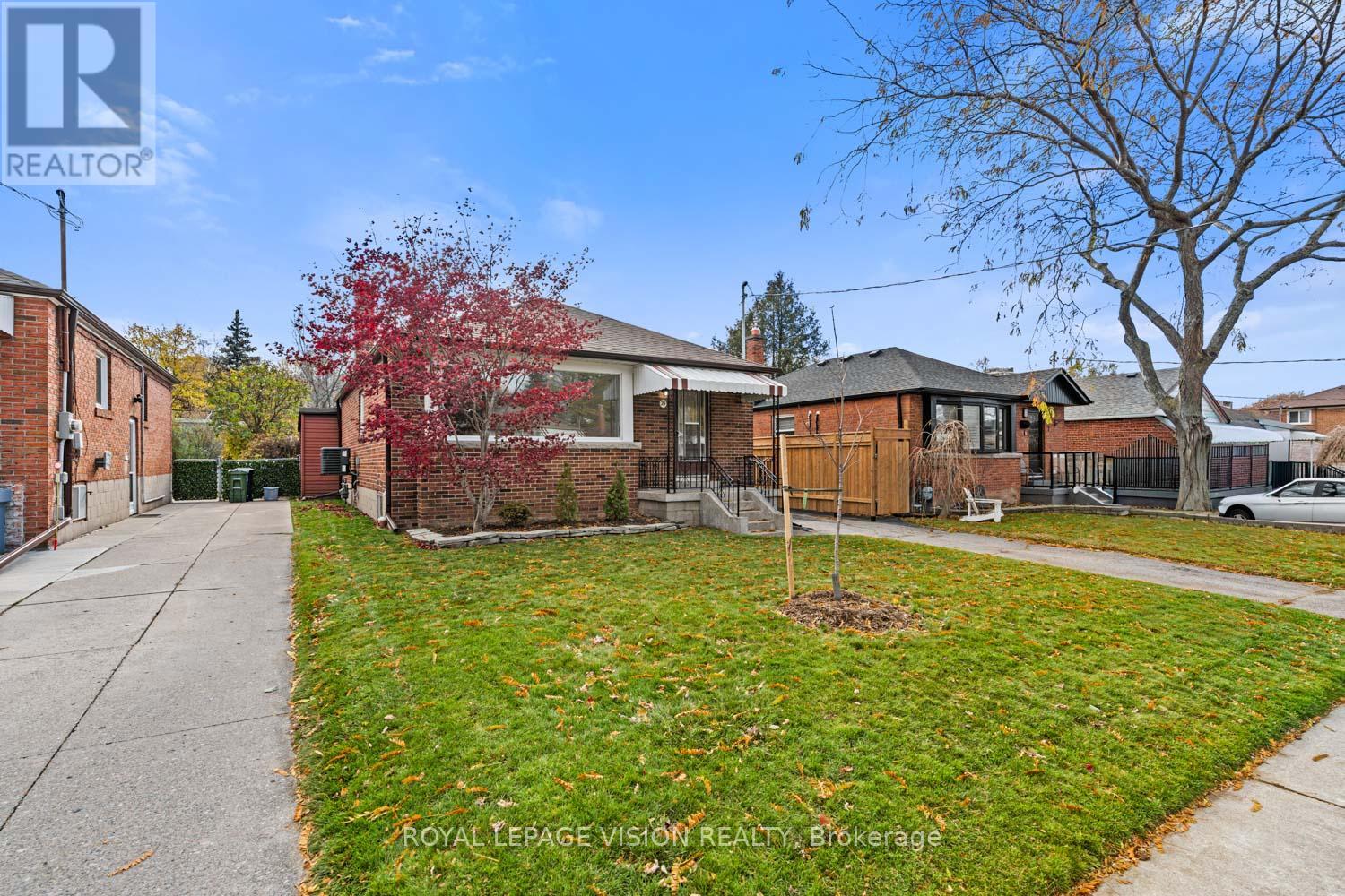 29 Donora Drive, Toronto, Ontario  M4B 1B6 - Photo 40 - E12548370