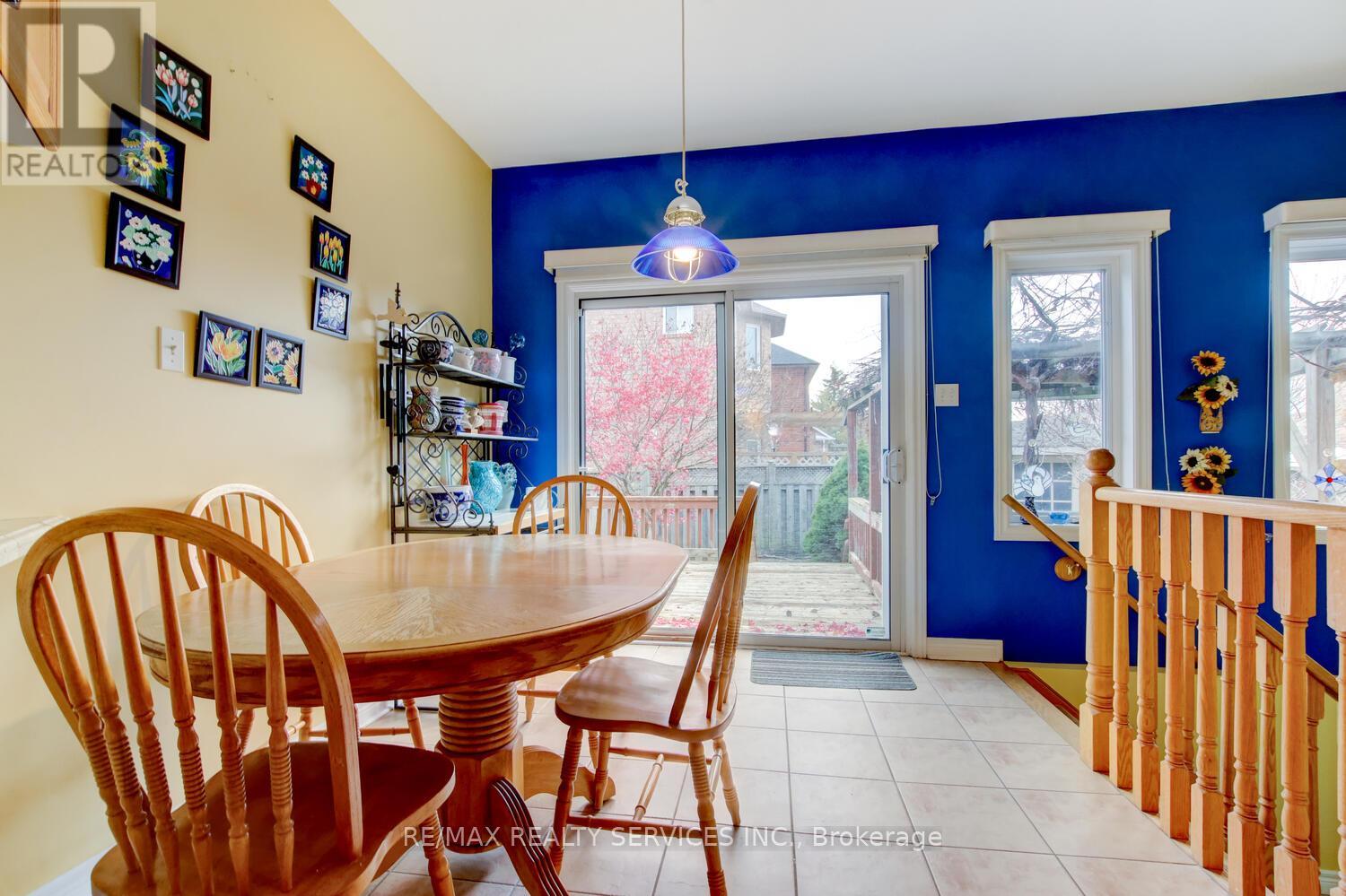 47 Collingwood Avenue, Brampton, Ontario  L7A 1L7 - Photo 19 - W12553832