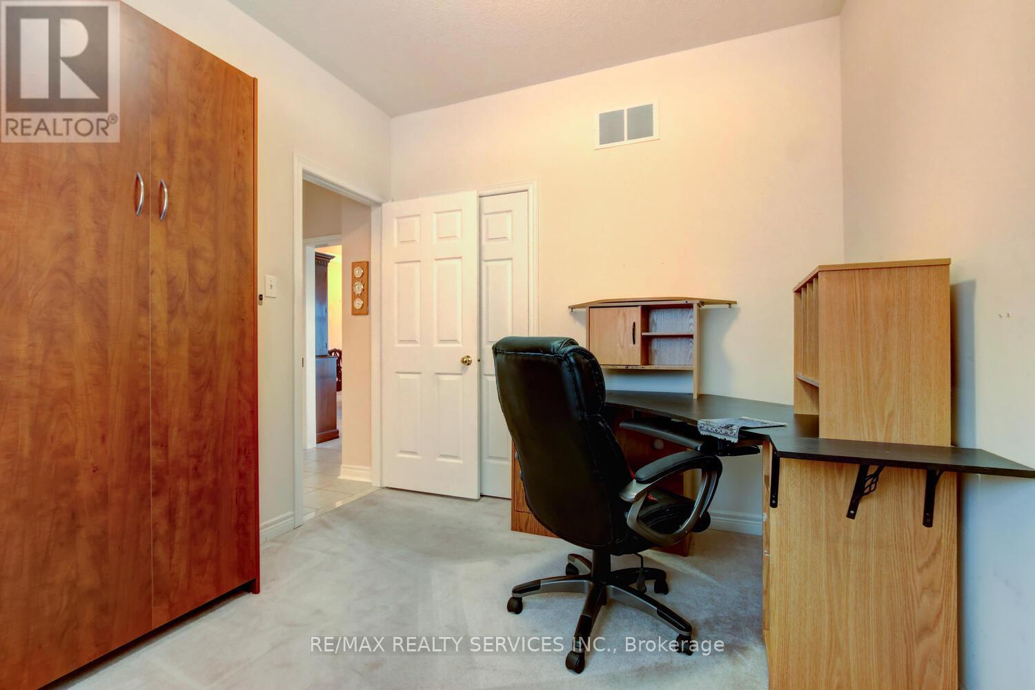 47 Collingwood Avenue, Brampton, Ontario  L7A 1L7 - Photo 28 - W12553832