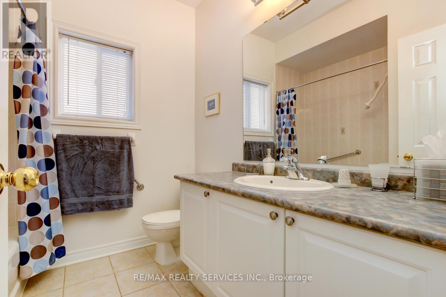 47 Collingwood Avenue, Brampton, Ontario  L7A 1L7 - Photo 29 - W12553832