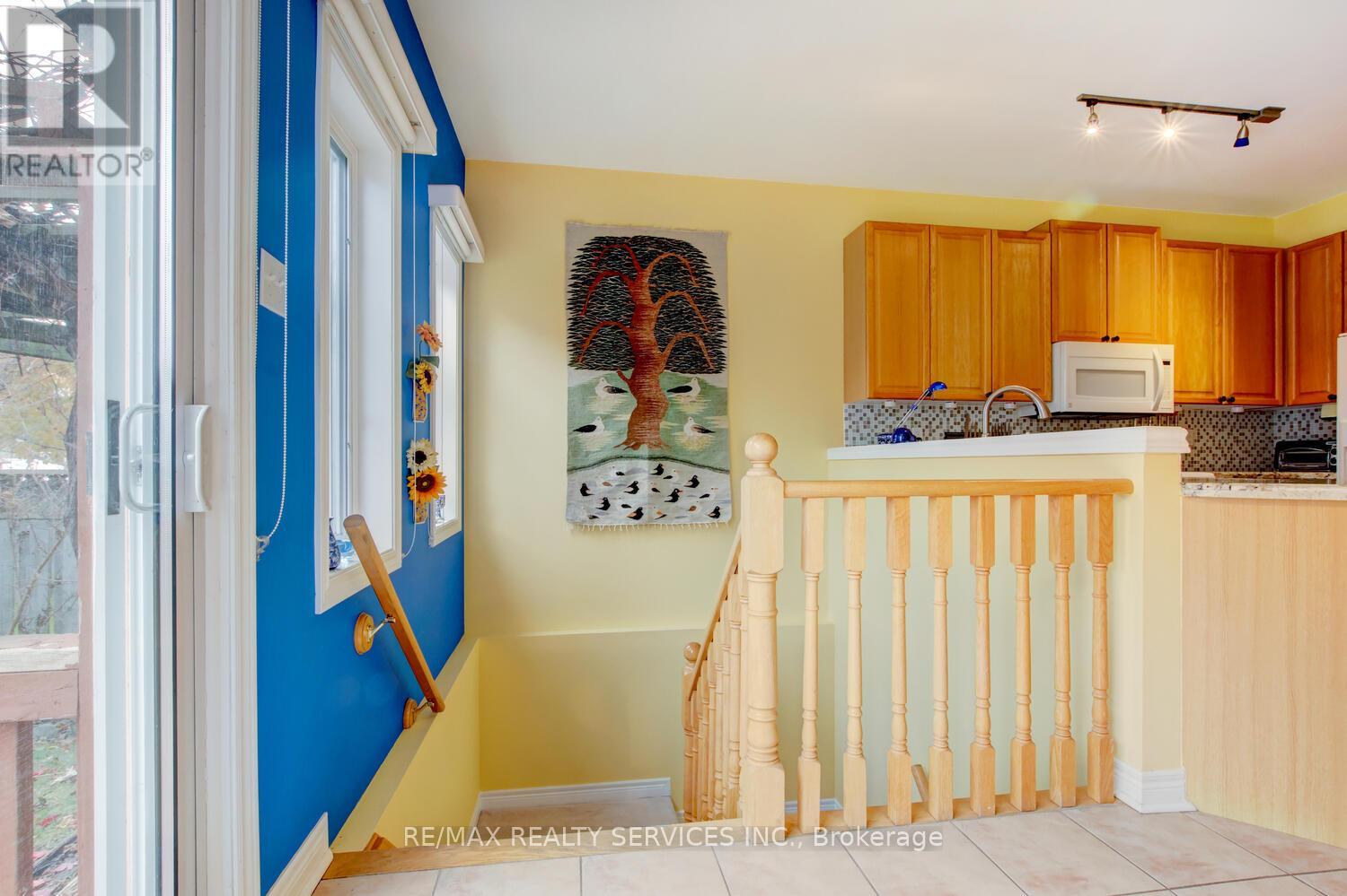 47 Collingwood Avenue, Brampton, Ontario  L7A 1L7 - Photo 32 - W12553832