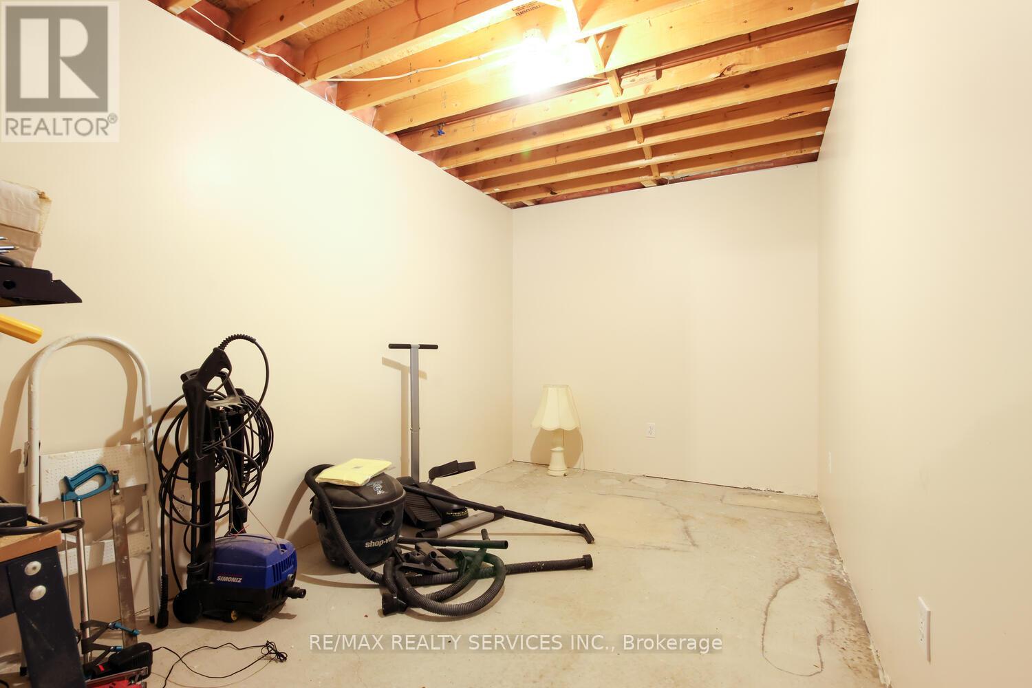 47 Collingwood Avenue, Brampton, Ontario  L7A 1L7 - Photo 40 - W12553832