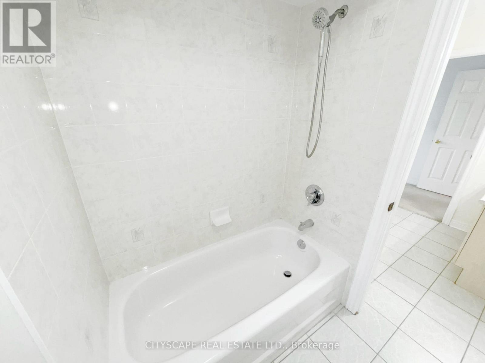 34 Coralreef Crescent, Brampton, Ontario  L6R 2H5 - Photo 33 - W12553854