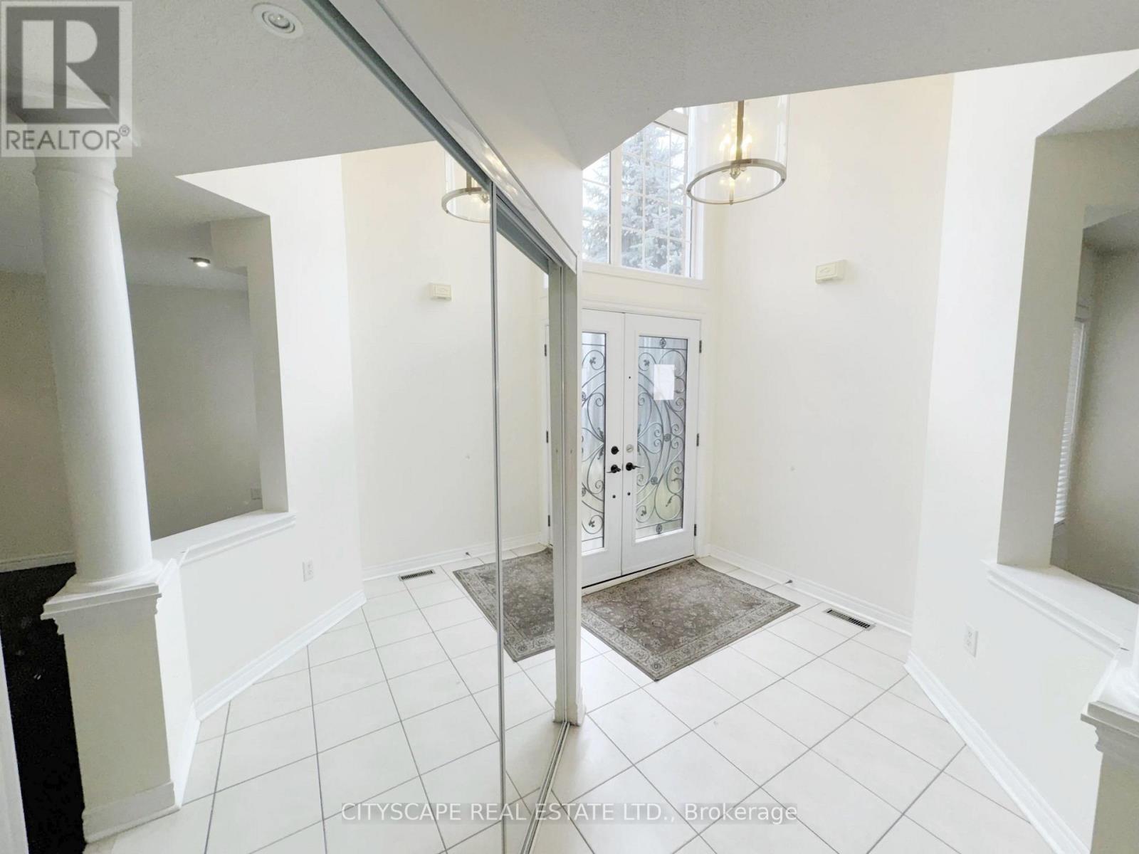 34 Coralreef Crescent, Brampton, Ontario  L6R 2H5 - Photo 7 - W12553854