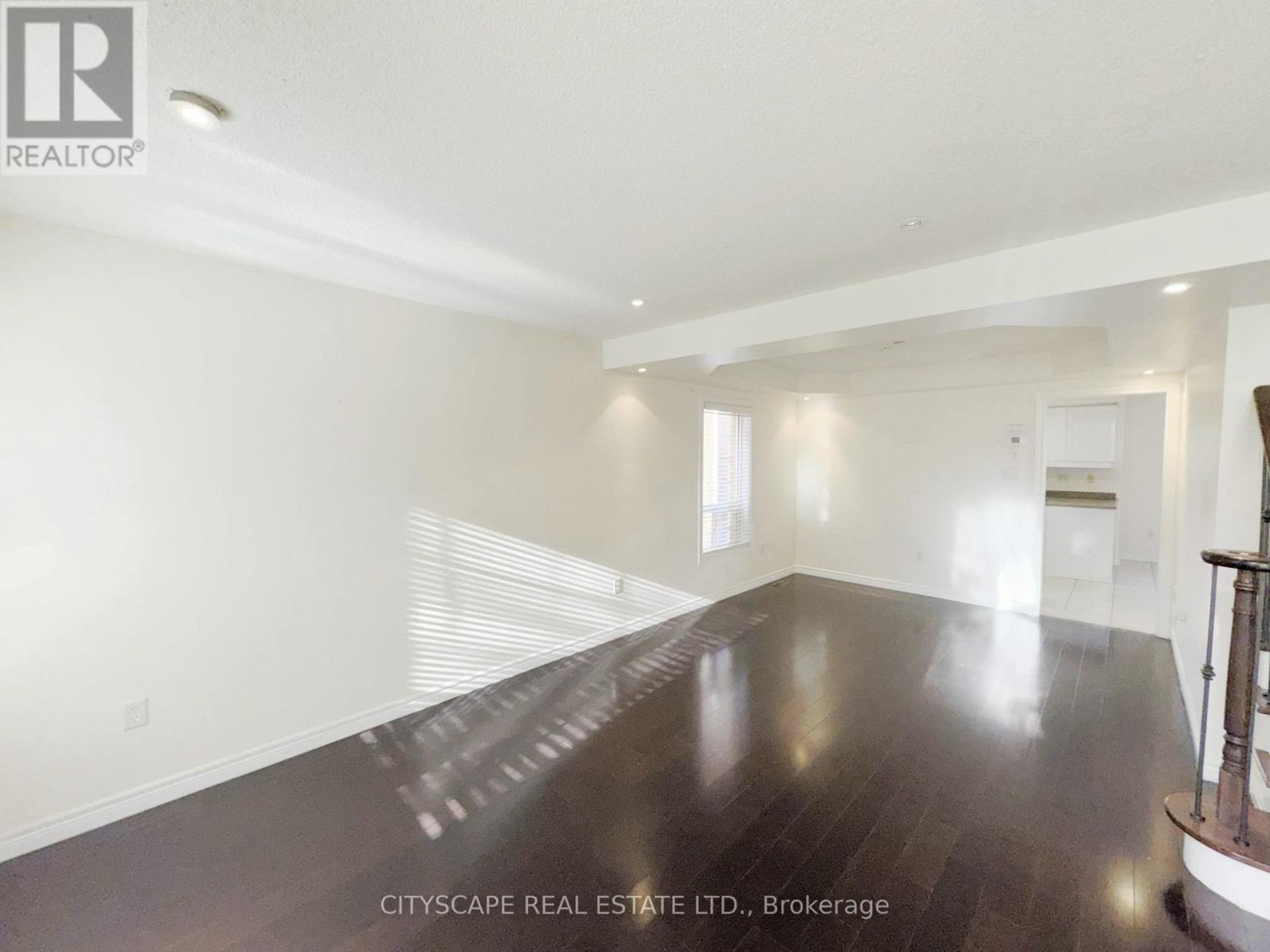 34 Coralreef Crescent, Brampton, Ontario  L6R 2H5 - Photo 9 - W12553854