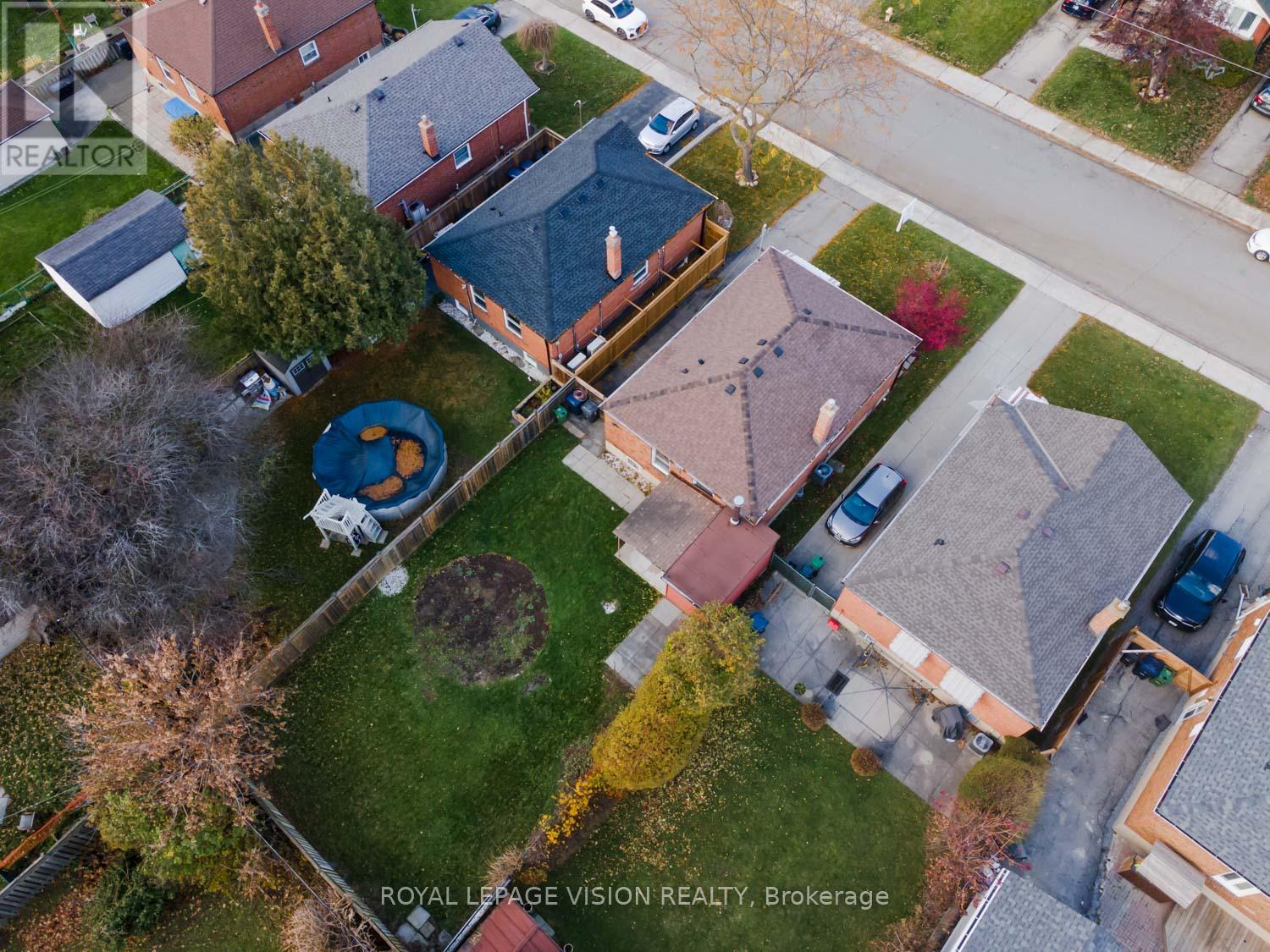 29 Donora Drive, Toronto, Ontario  M4B 1B6 - Photo 47 - E12548370