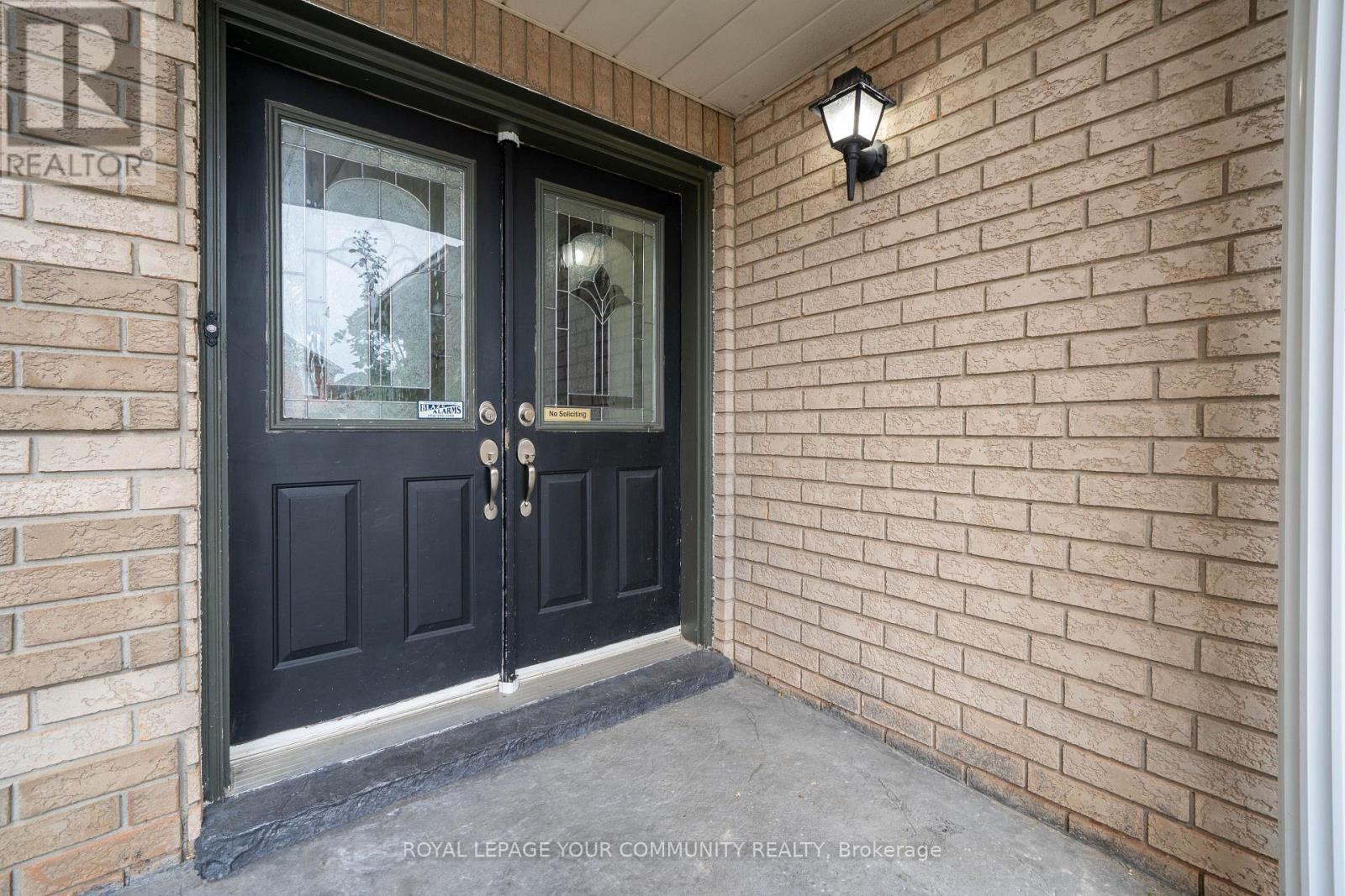 170 Tiller Trail, Brampton, Ontario  L6X 4S8 - Photo 3 - W12553862