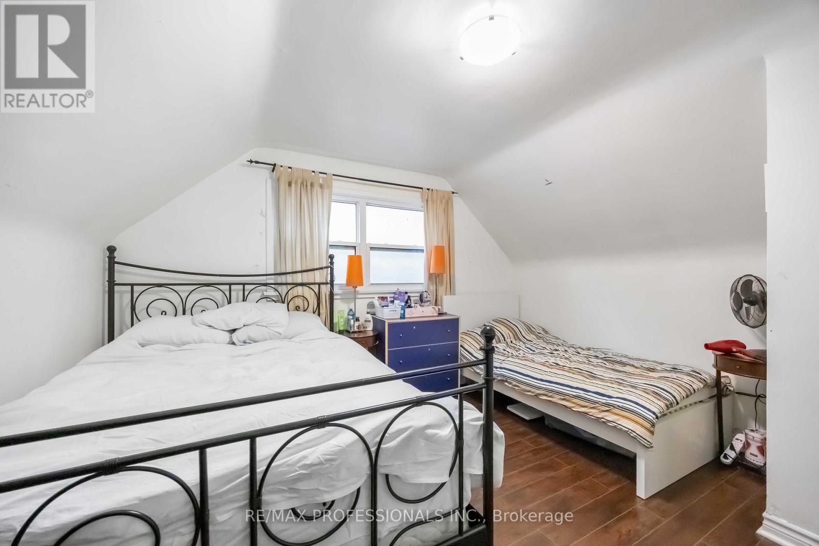 135 Allenby Avenue, Toronto, Ontario  M9W 1T2 - Photo 10 - W12553930