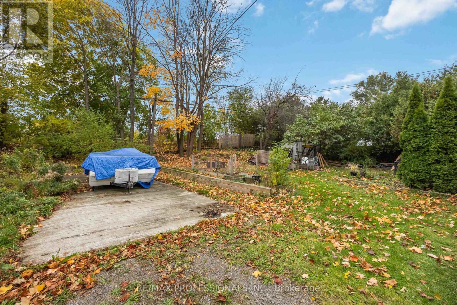 135 Allenby Avenue, Toronto, Ontario  M9W 1T2 - Photo 17 - W12553930