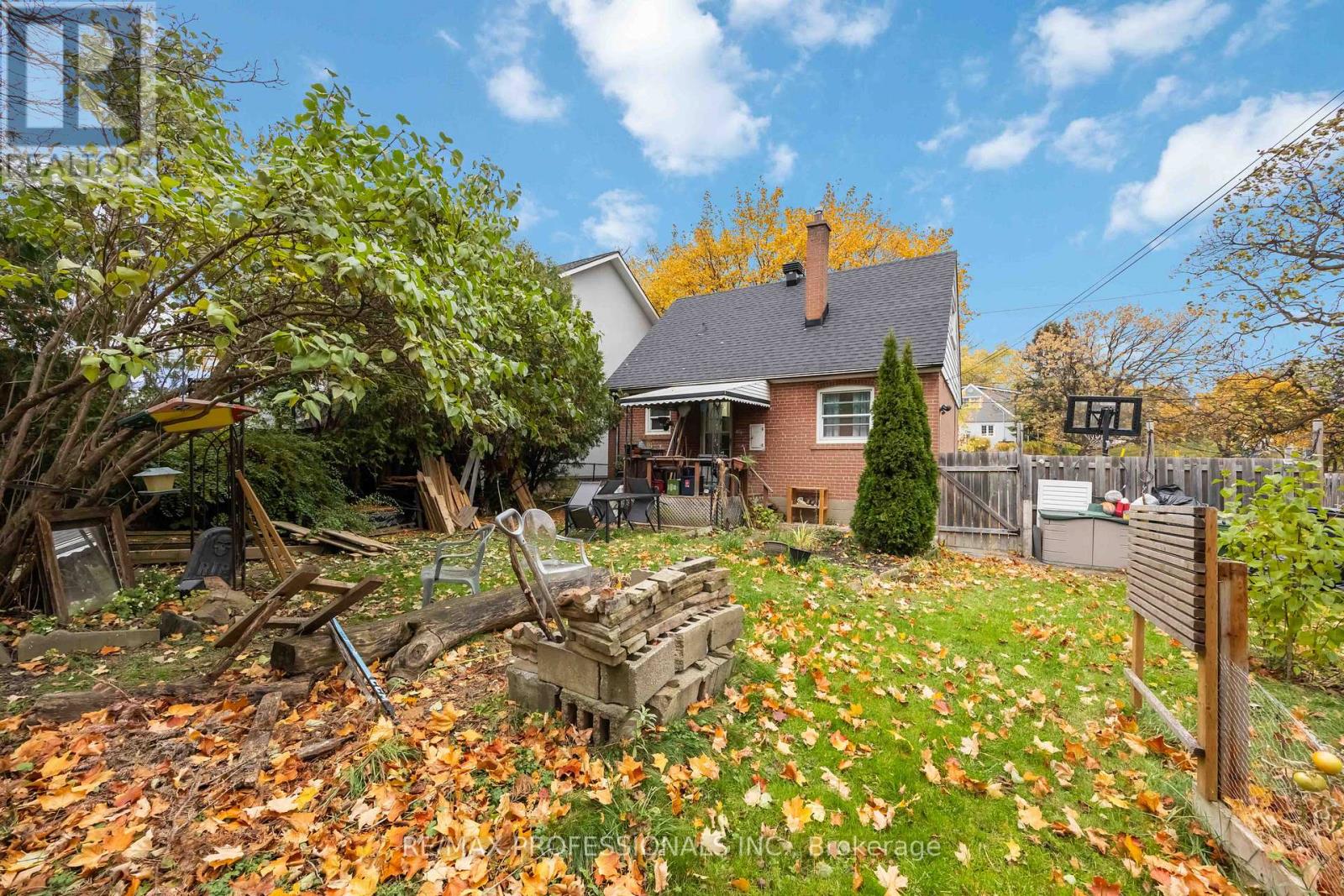 135 Allenby Avenue, Toronto, Ontario  M9W 1T2 - Photo 18 - W12553930