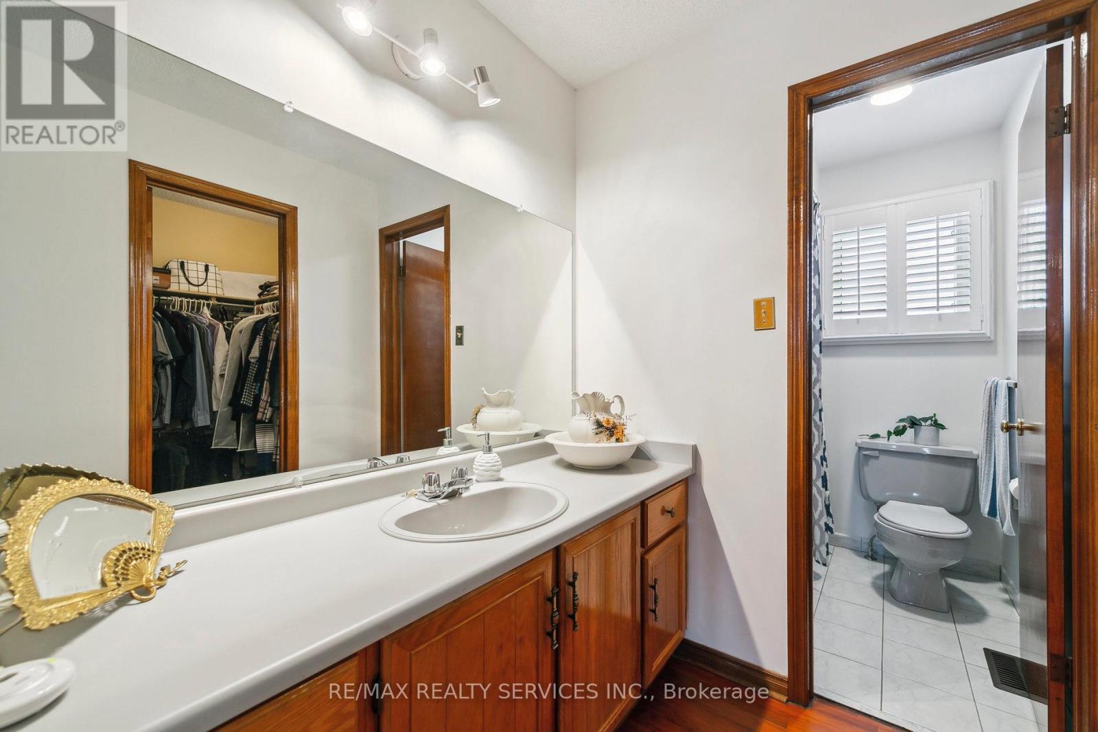 247 Vodden Street W, Brampton, Ontario  L6X 2X7 - Photo 25 - W12553934