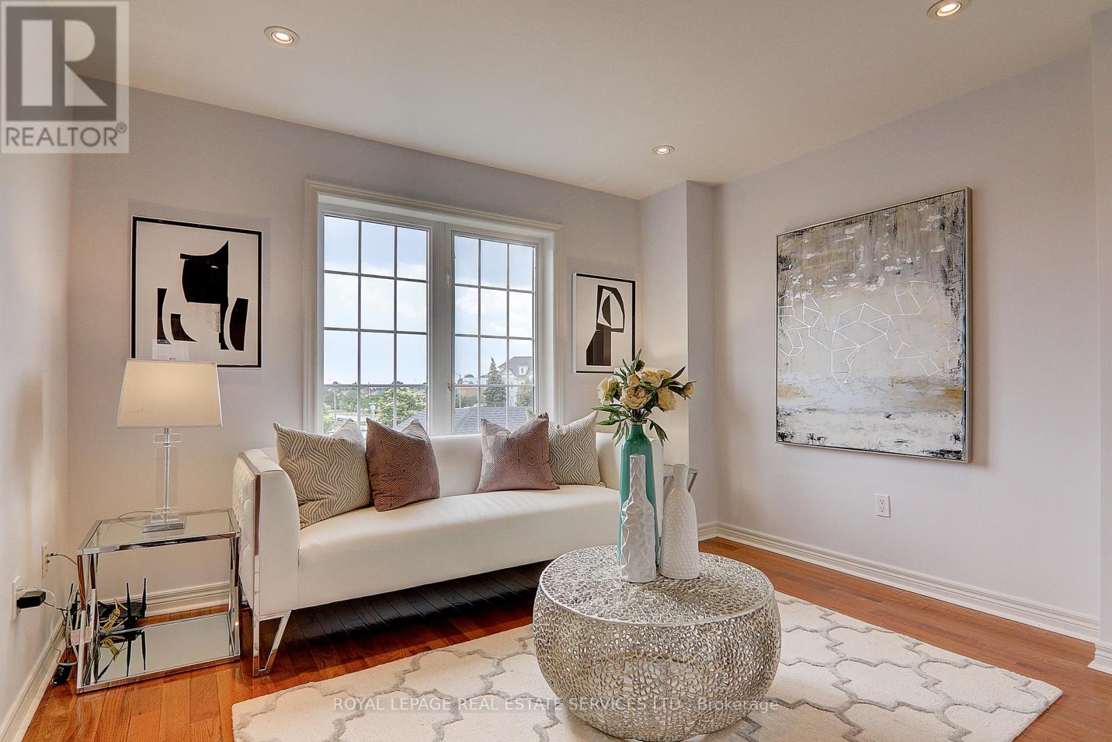 206 Roxton Road, Oakville, Ontario  L6H 6M8 - Photo 17 - W12553942