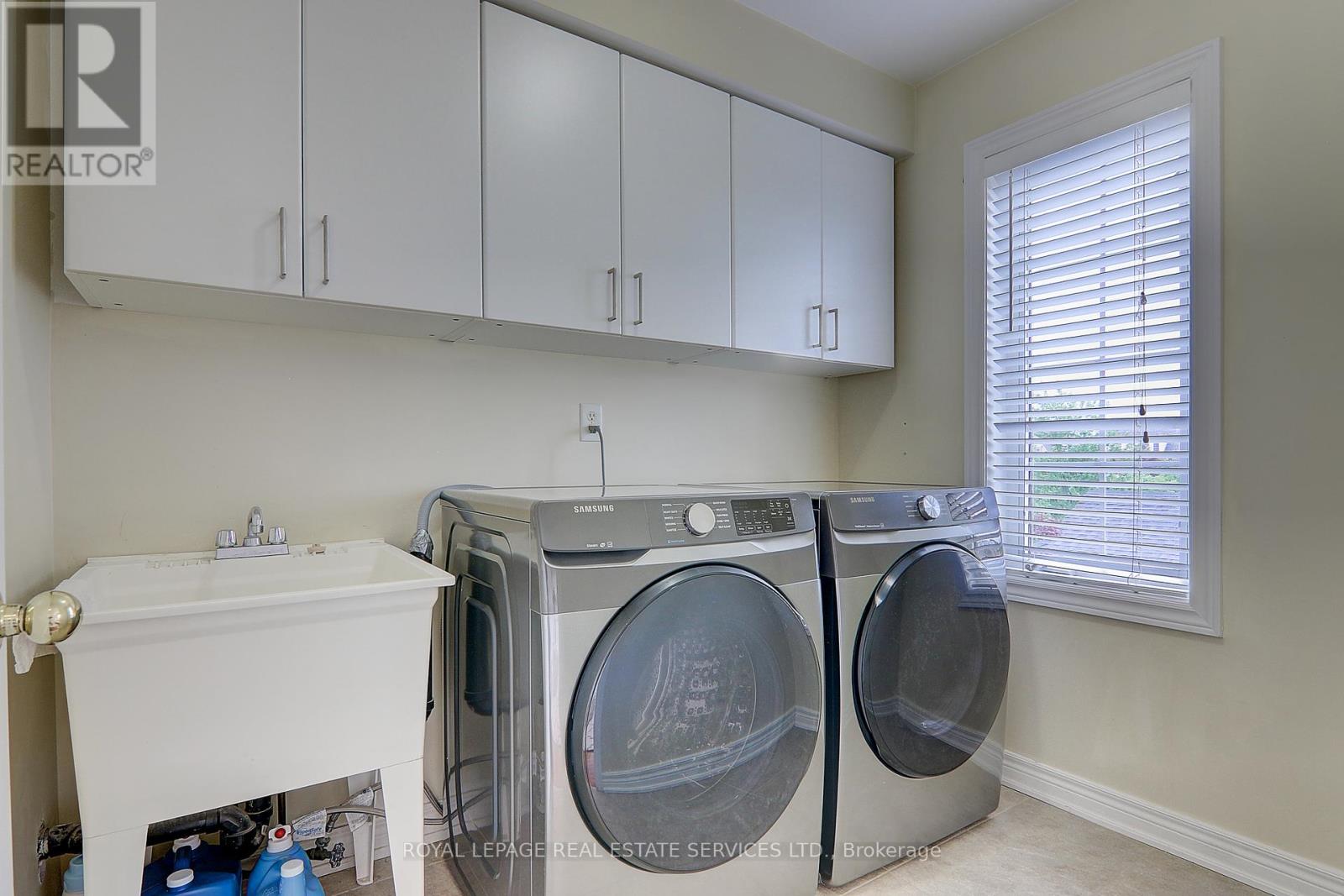 206 Roxton Road, Oakville, Ontario  L6H 6M8 - Photo 21 - W12553942