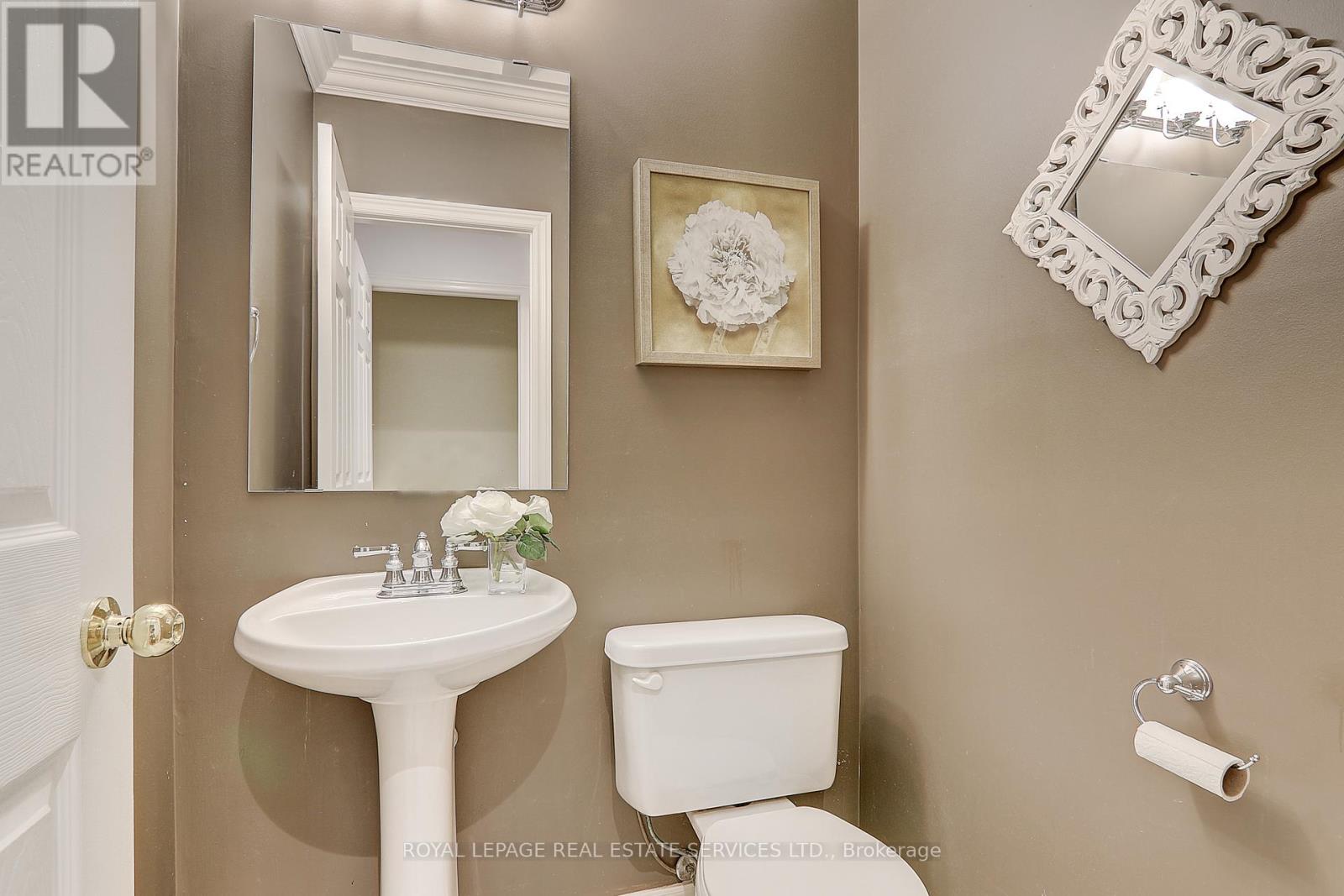 206 Roxton Road, Oakville, Ontario  L6H 6M8 - Photo 32 - W12553942