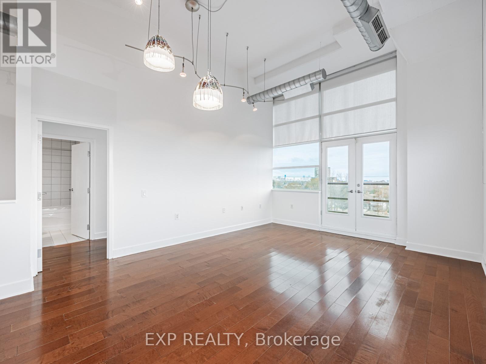 411 - 1001 Roselawn Avenue, Toronto, Ontario  M6B 4M4 - Photo 13 - W12553946