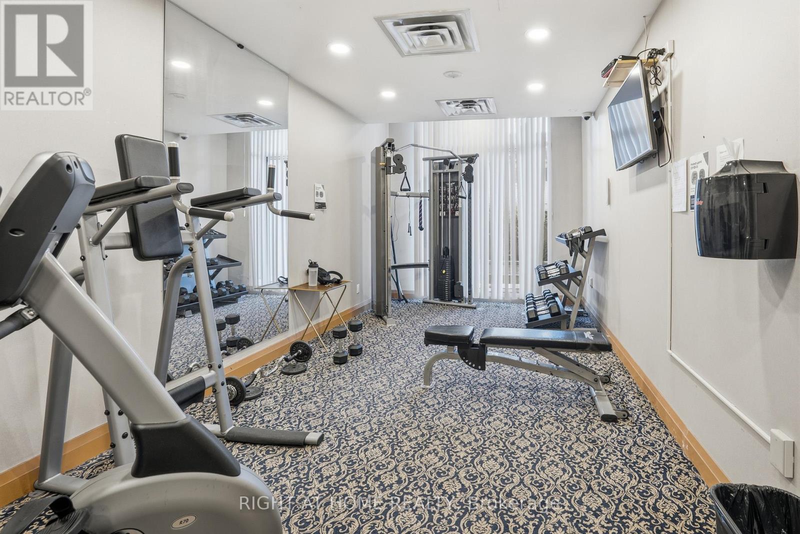 408 - 29 Northern Height Drive S, Richmond Hill, Ontario  L4B 4L8 - Photo 17 - N12553564