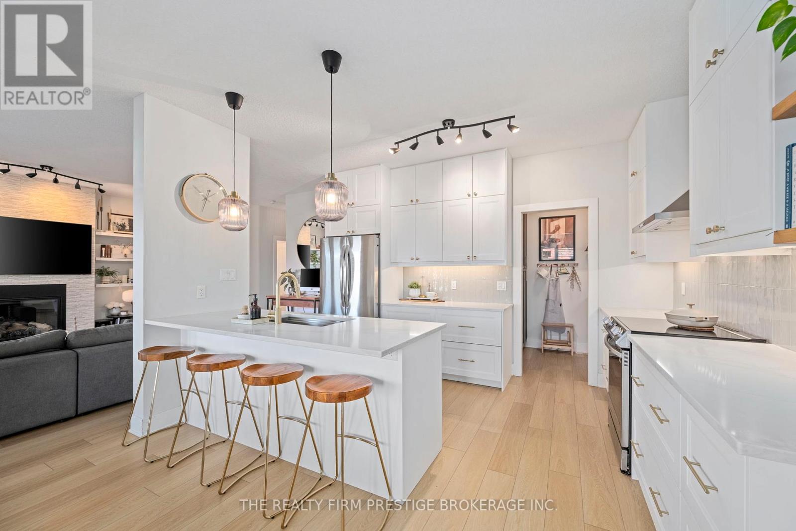 1451 Riverbend Road, London South, Ontario  N6K 0E7 - Photo 17 - X12554032