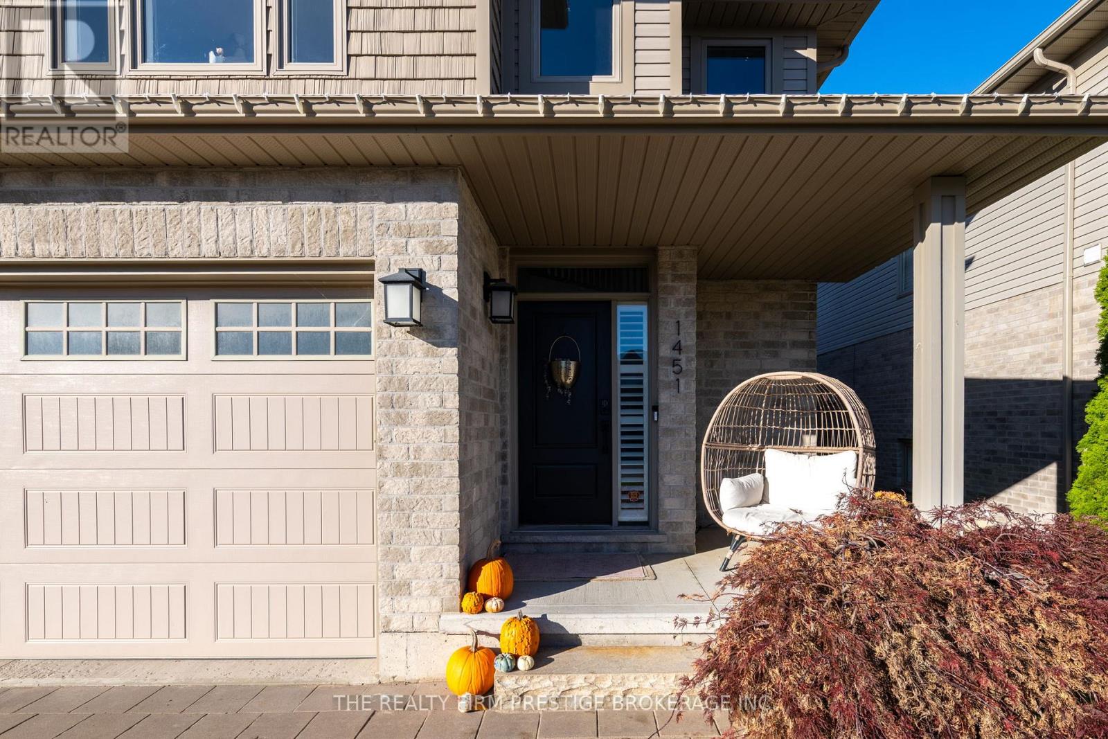 1451 Riverbend Road, London South, Ontario  N6K 0E7 - Photo 3 - X12554032