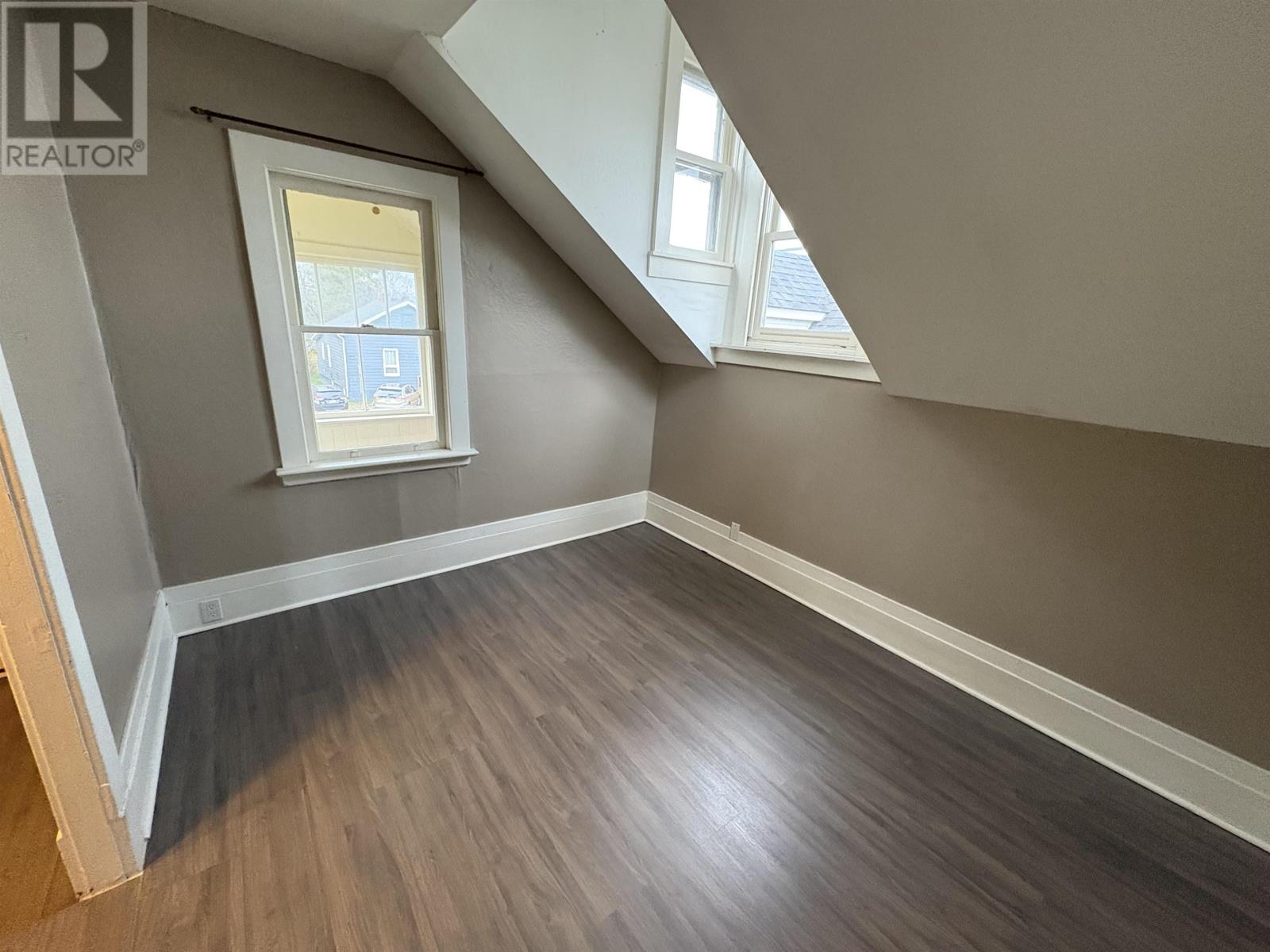 229 Mcintyre, Thunder Bay, Ontario  P7A 3B3 - Photo 11 - TB253283