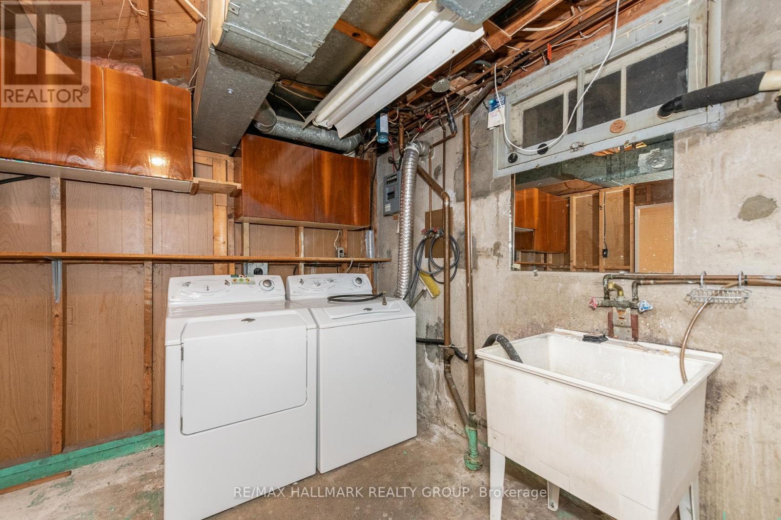 71 Viewmount Drive, Ottawa, Ontario  K2G 3B9 - Photo 41 - X12553956